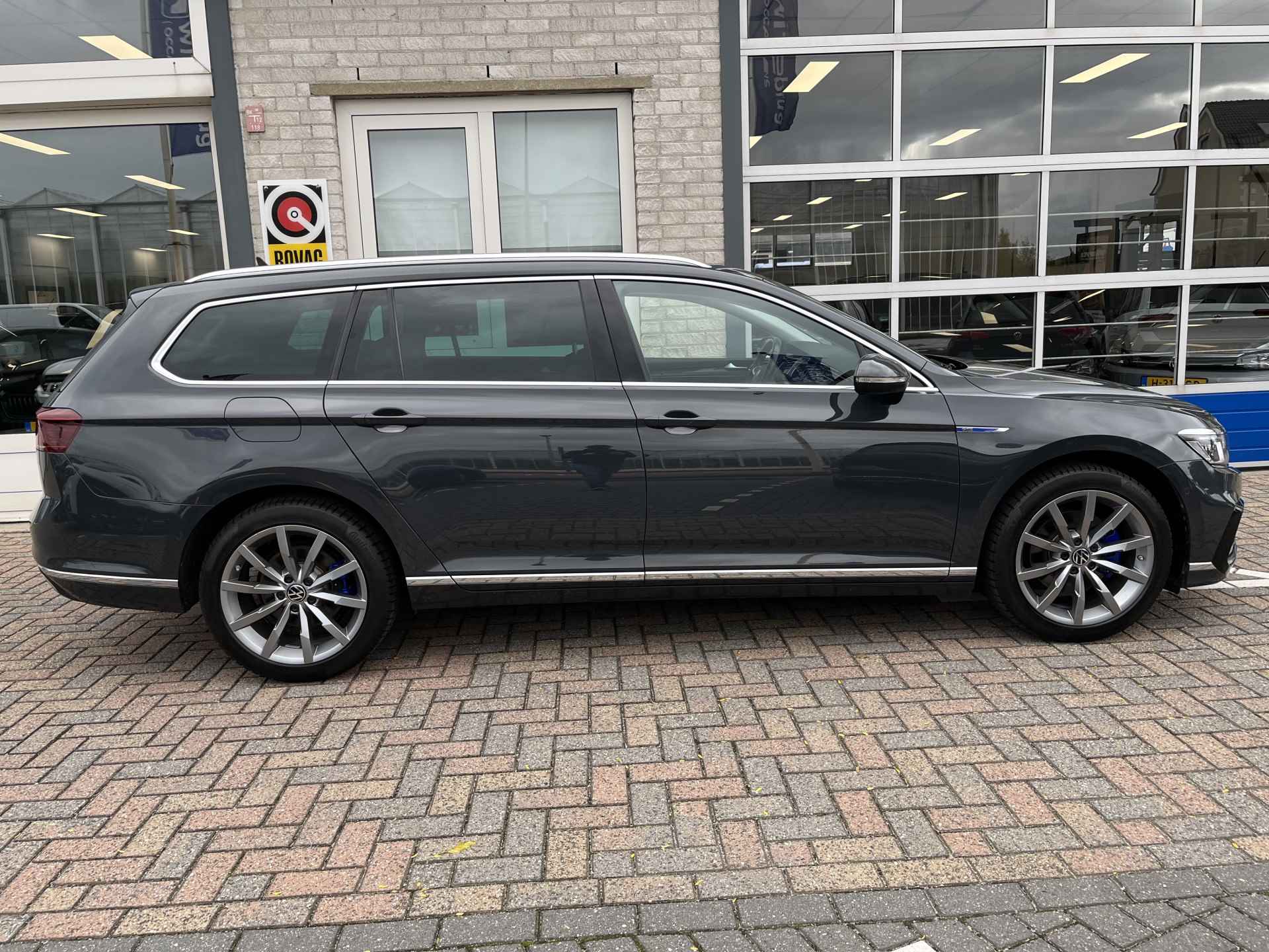 Volkswagen Passat Variant 1.4 TSI PHEV GTE Business / AUTOMAAT/ PANO/ TREKHAAK/ VOLLEDIG LEDER/ CAMERA/ PARK. SENSOREN/ DODE HOEK/ LED/ ERGO COMFORT/ STOEL VERWARM./ ADAPT. CRUISE/ APP CONNECT/ NAVI/ CLIMA/ - 31/36