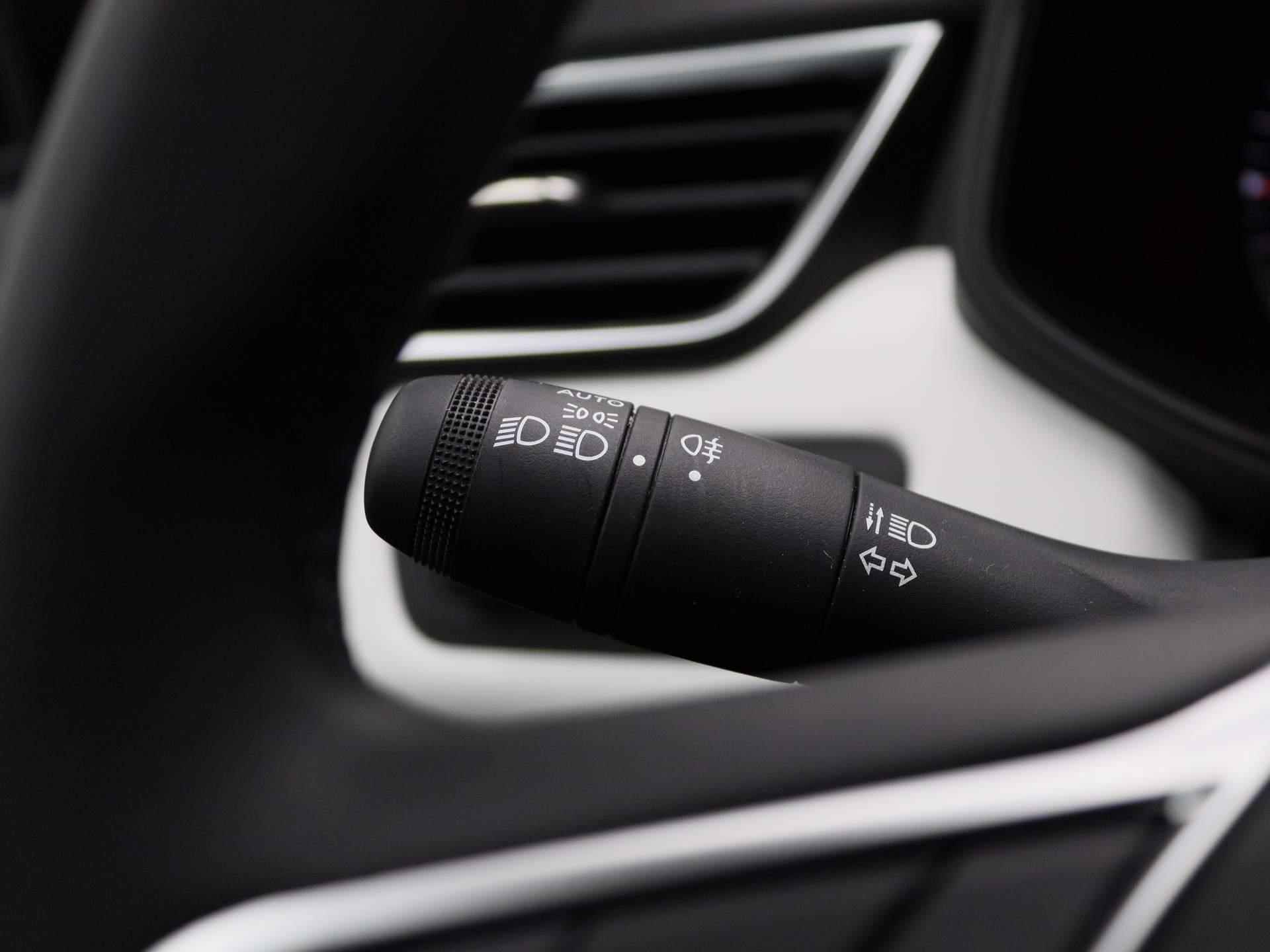 Renault Clio 1.0 TCe 90Pk Evolution | Navigatie | Apple & Android Carplay | Airco | Parkeersensoren | Elektrische Ramen | Automatische Verlichting & Regensensoren | Lichtmetalen Velgen | - 22/34
