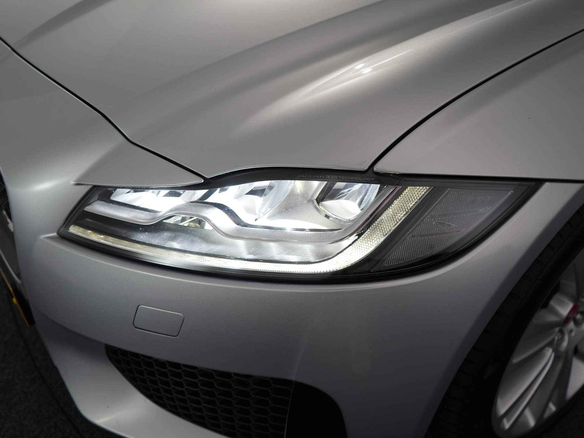 Jaguar XF 3.0 S AWD | Navigatie | Camera | Sensoren V+A | Panorama dak - 14/31