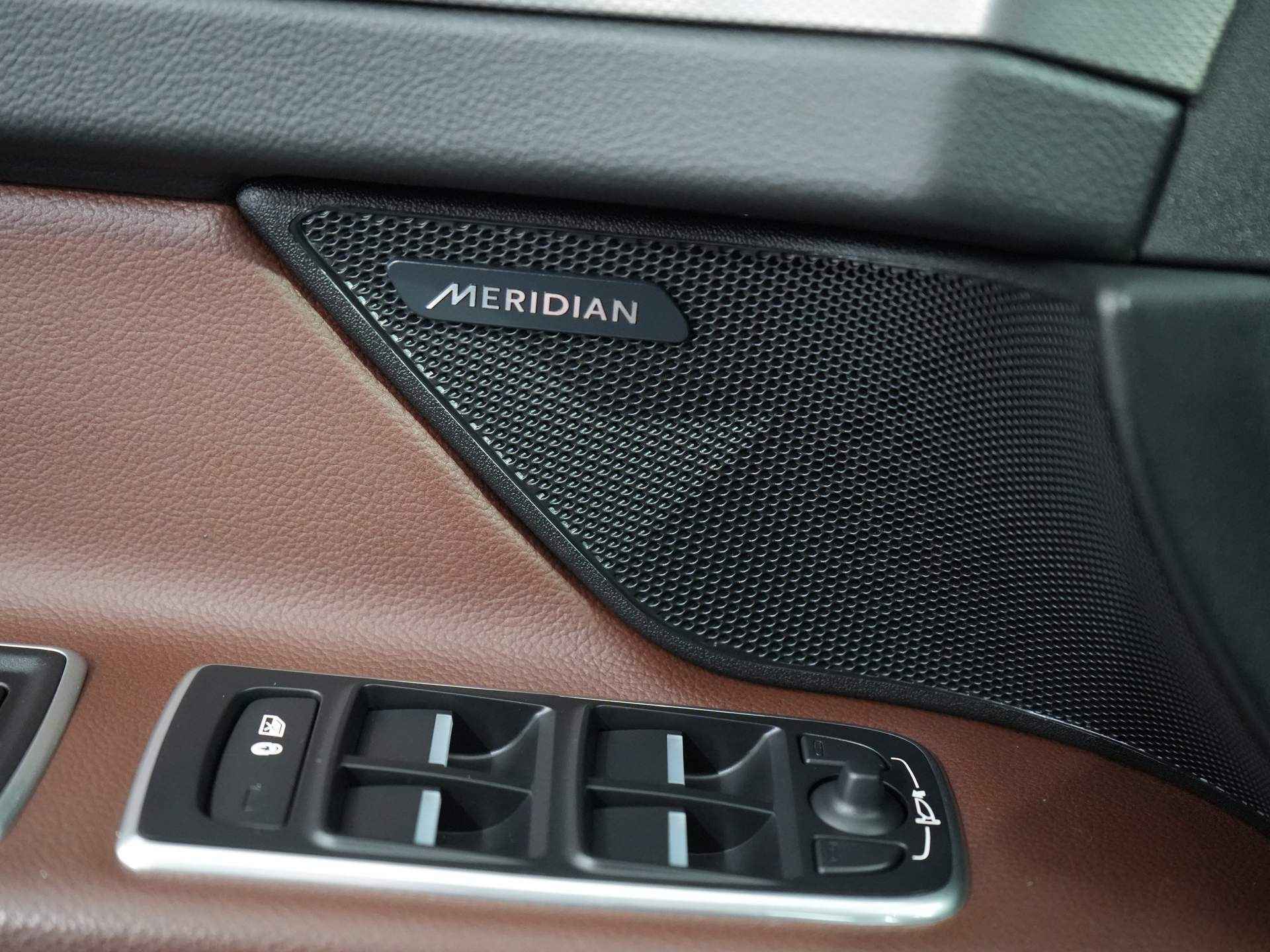 Jaguar XF 3.0 S AWD | Navigatie | Camera | Sensoren V+A | Panorama dak - 26/31