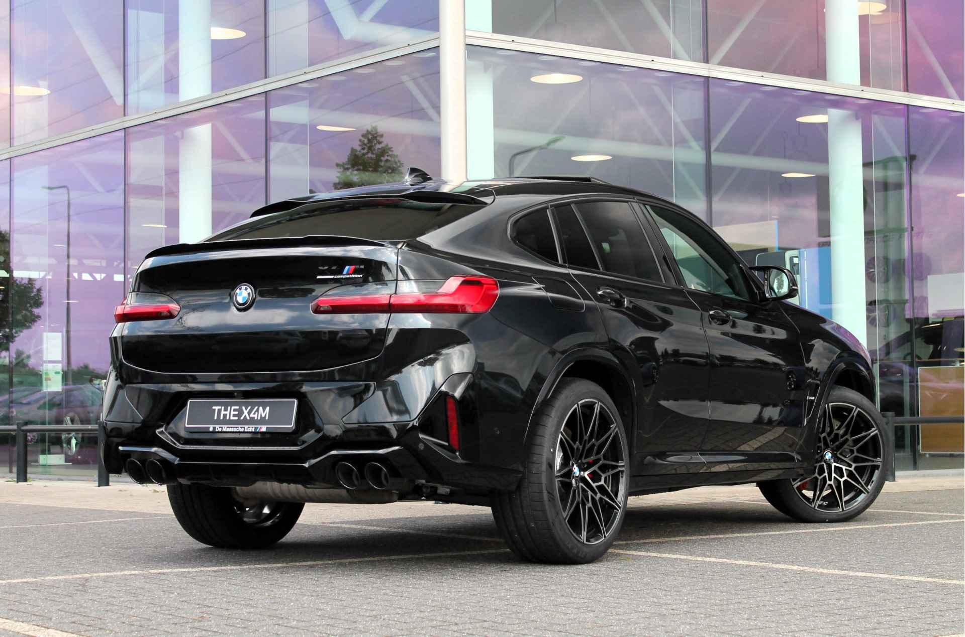 BMW X4 M High Executive Automaat / Panoramadak / M Sportstoelen / Adaptieve LED / Parking Assistant Plus / Head-Up / M Compound remsysteem - 4/43