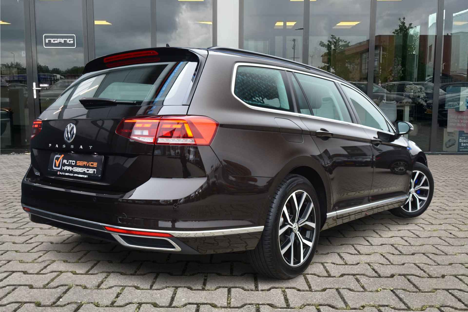 Volkswagen Passat Variant 1.4 TSI PHEV GTE Business | ACC | Trekhaak | Camera | - 4/34