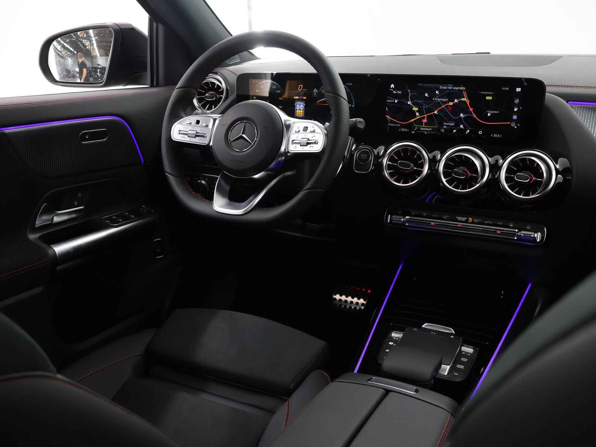 Mercedes-Benz EQA 250+ AMG Line 71 kWh | Panoramdak | Nightpakket incl. 20'' | achteruitrijcamera | stoelverwarming | Led - 10/49
