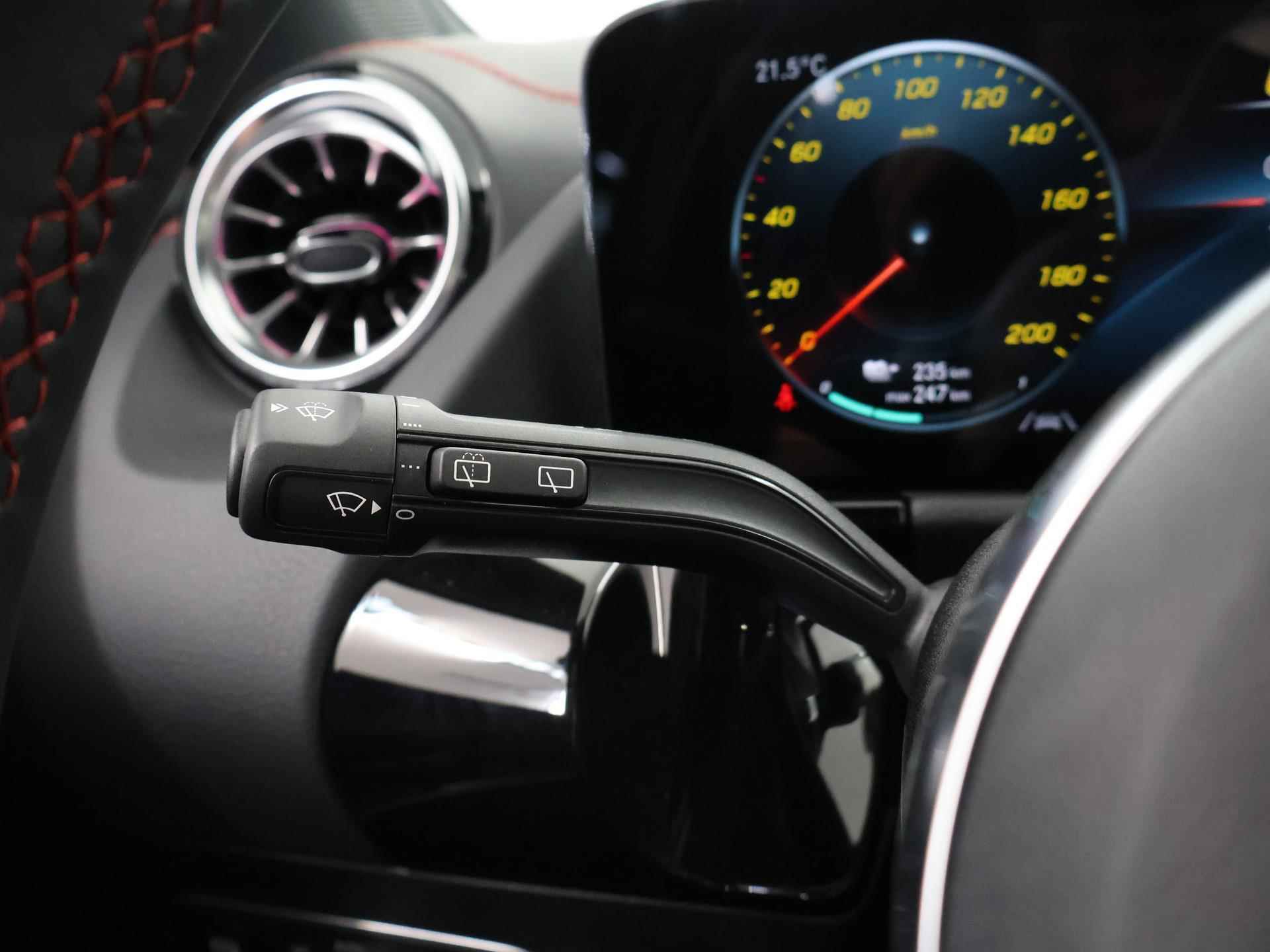 Mercedes-Benz EQA 250+ AMG Line 71 kWh | Panoramdak | Nightpakket incl. 20'' | achteruitrijcamera | stoelverwarming | Led - 38/49