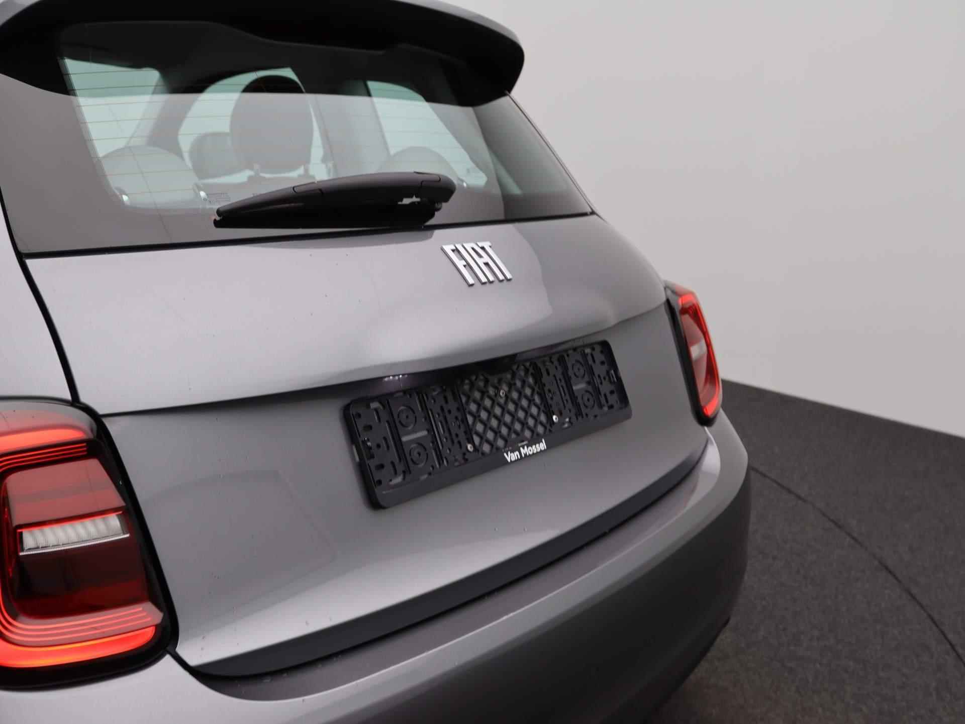 Fiat 500e La Prima 42 kWh | Leder | Navi | ECC | PDC | LMV | LED | Cam | - 33/44