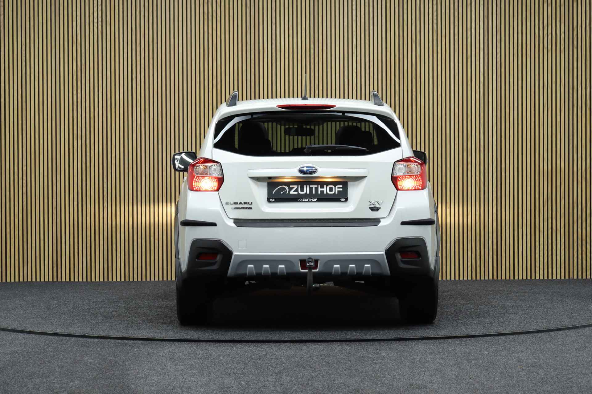 Subaru XV 2.0i Premium AWD | Cruise-control | Trekhaak | Stoelverwarming | Leder | Camera | Elec. Panoramadak - 4/44