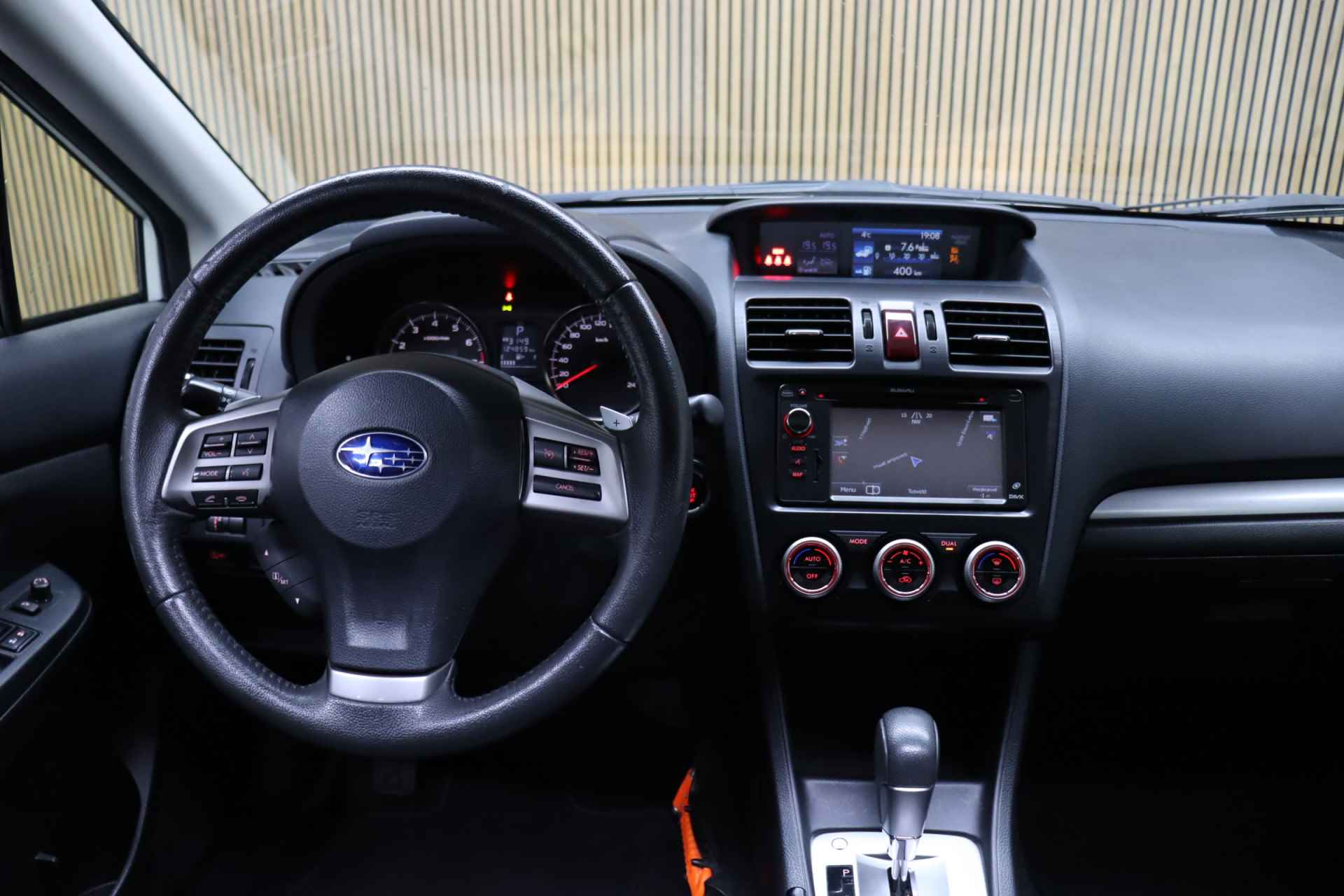 Subaru XV 2.0i Premium AWD | Cruise-control | Trekhaak | Stoelverwarming | Leder | Camera | Elec. Panoramadak - 36/44