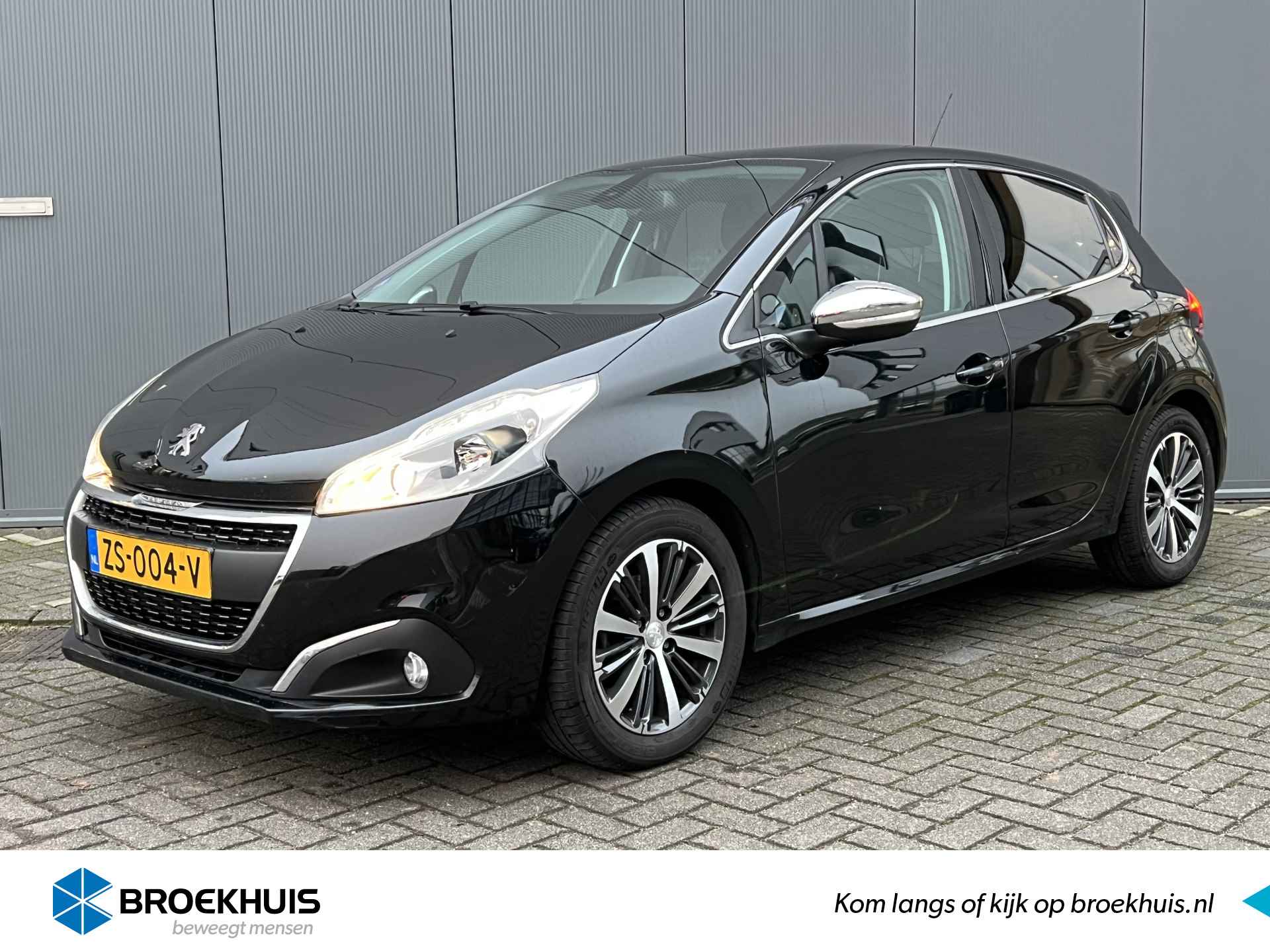 Peugeot 208 1.2 110pk Allure | Navigatie | Climate controle | Cruise controle | Camera | Parkeersensoren | Lichtmetalen velgen - 1/2