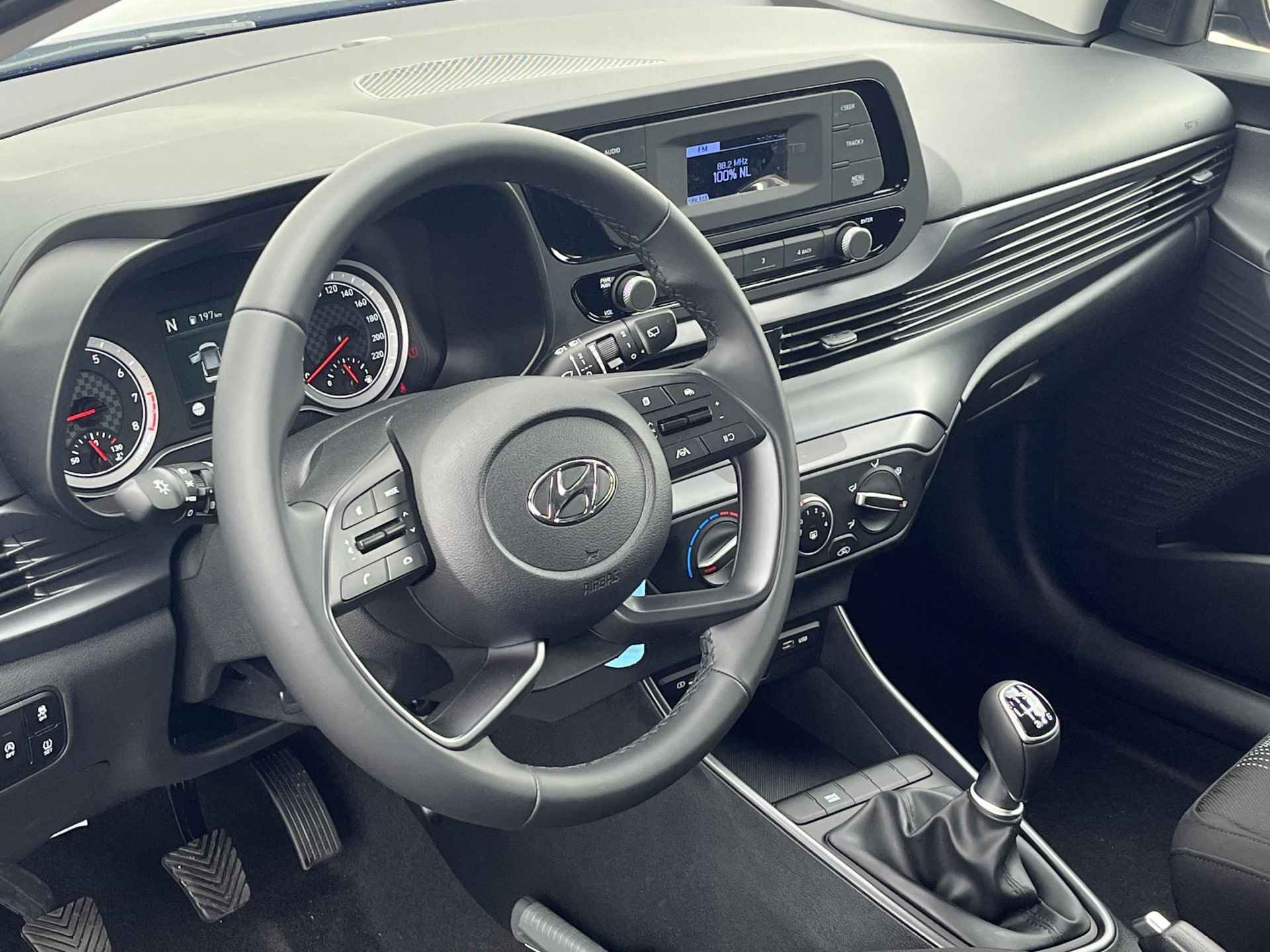 Hyundai Bayon 1.0 T-GDI i-Motion / Airco / Bluetooth / Cruise Control / Elektrische Ramen Voor + Achter / USB / - 17/31