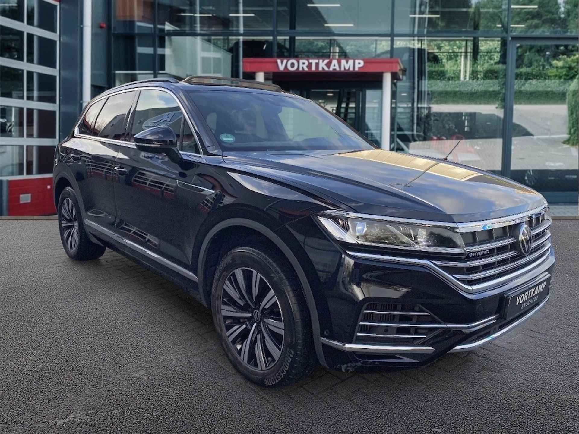 VOLKSWAGEN Touareg 3.0 TSI ELEGANCE 4MOTION EHYBRID LEDER/PANO-DAK/TREKHAAK/ACC/CAM - 3/30