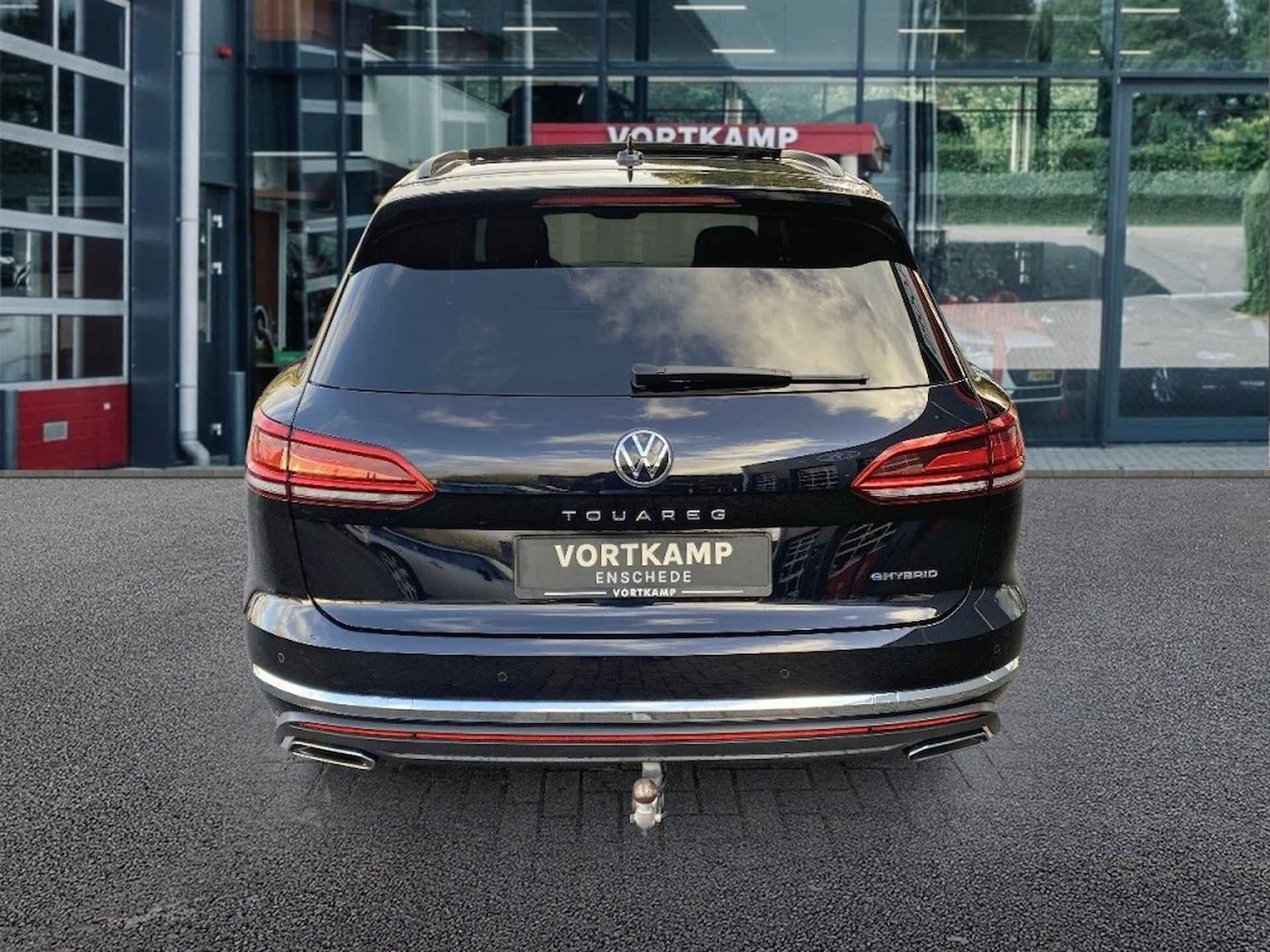 VOLKSWAGEN Touareg 3.0 TSI ELEGANCE 4MOTION EHYBRID LEDER/PANO-DAK/TREKHAAK/ACC/CAM - 6/30