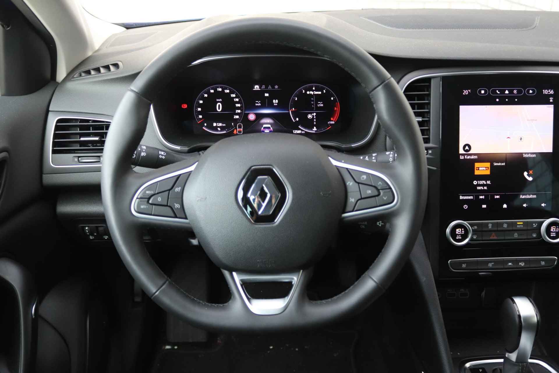 Renault Mégane Estate 1.3 TCe 140 EDC Techno | Automaat | Navigatie 9,3" |  Apple Carplay | LED koplampen | Camera | Parkeersensoren | Bose Audio | Winter-pakket | LMV 17" | - 25/35