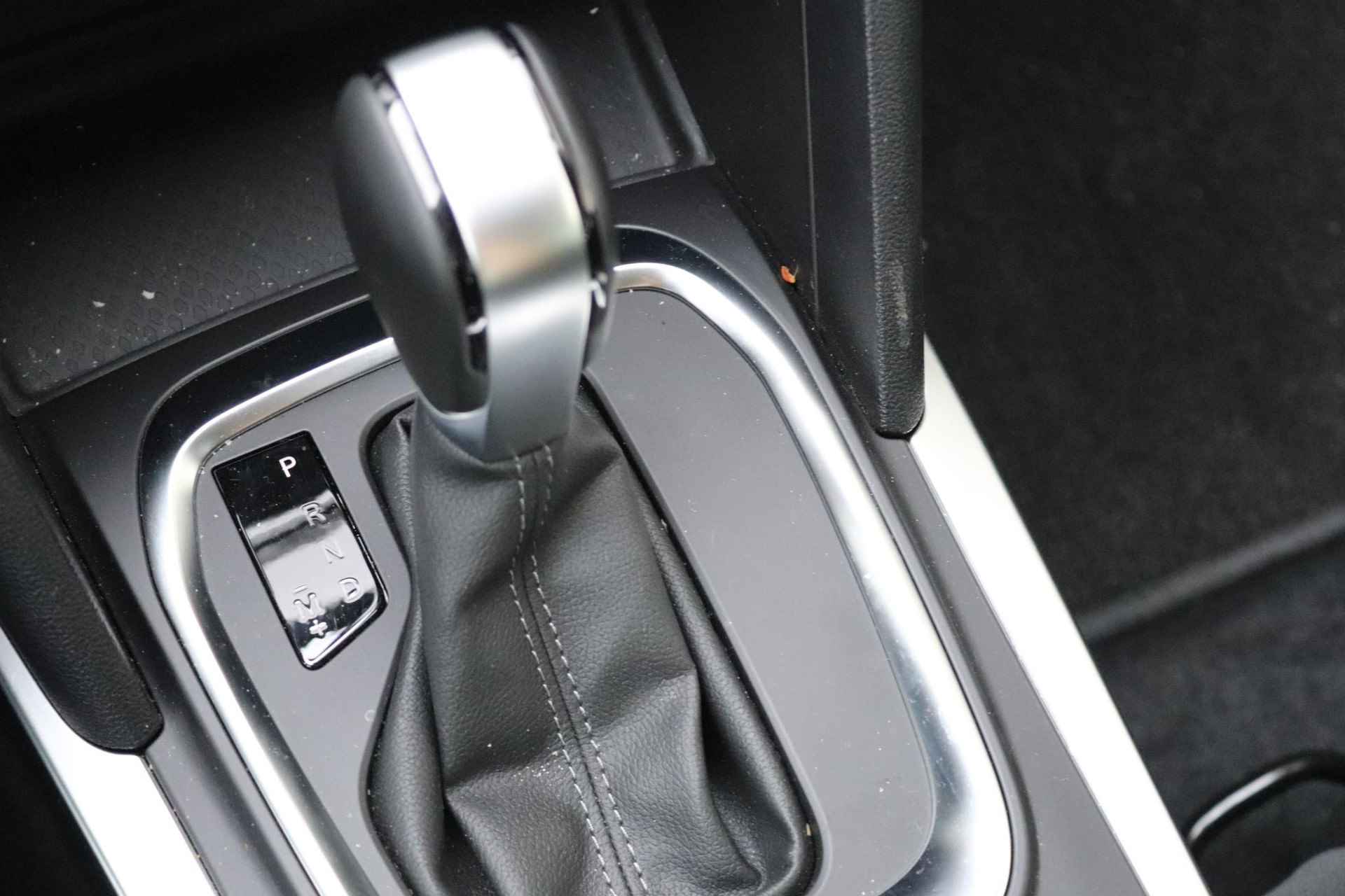 Renault Mégane Estate 1.3 TCe 140 EDC Techno | Automaat | Navigatie 9,3" |  Apple Carplay | LED koplampen | Camera | Parkeersensoren | Bose Audio | Winter-pakket | LMV 17" | - 31/35