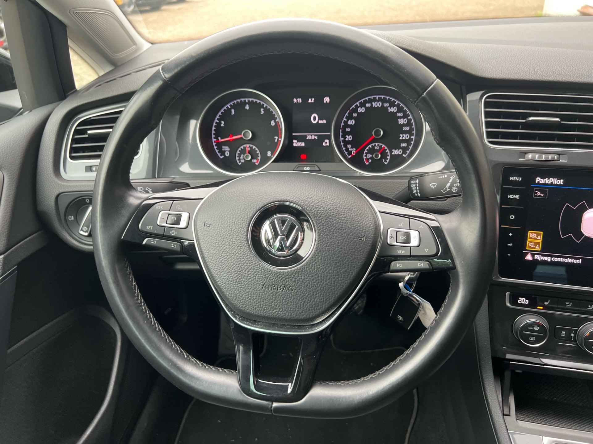 Volkswagen Golf 1.0 TSI Highline | Camera | Navigatie | Stoelverwarming | - 11/34