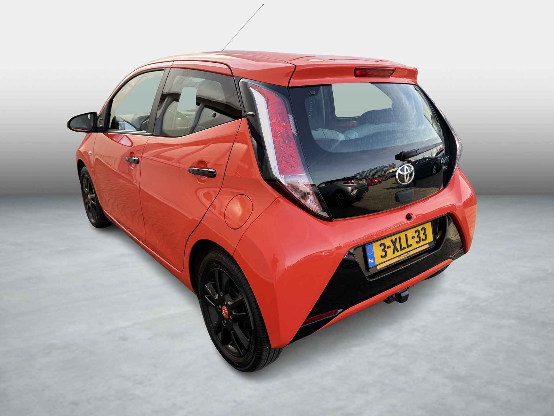 Toyota Aygo 1.0 VVT-i x-cite | Fietsensteun | Navigatie - 4/23