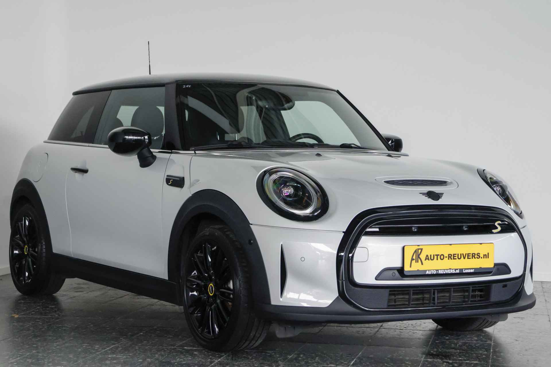 MINI Mini Electric MINI Electric Collection 33 kWh / Leder / LED / Apple CarPlay / Cruisecontrol - 4/25