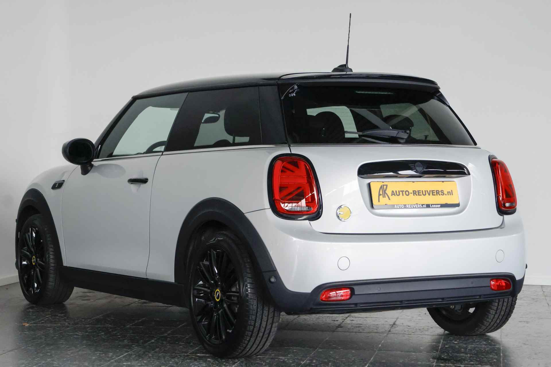 MINI Mini Electric MINI Electric Collection 33 kWh / Leder / LED / Apple CarPlay / Cruisecontrol - 5/25