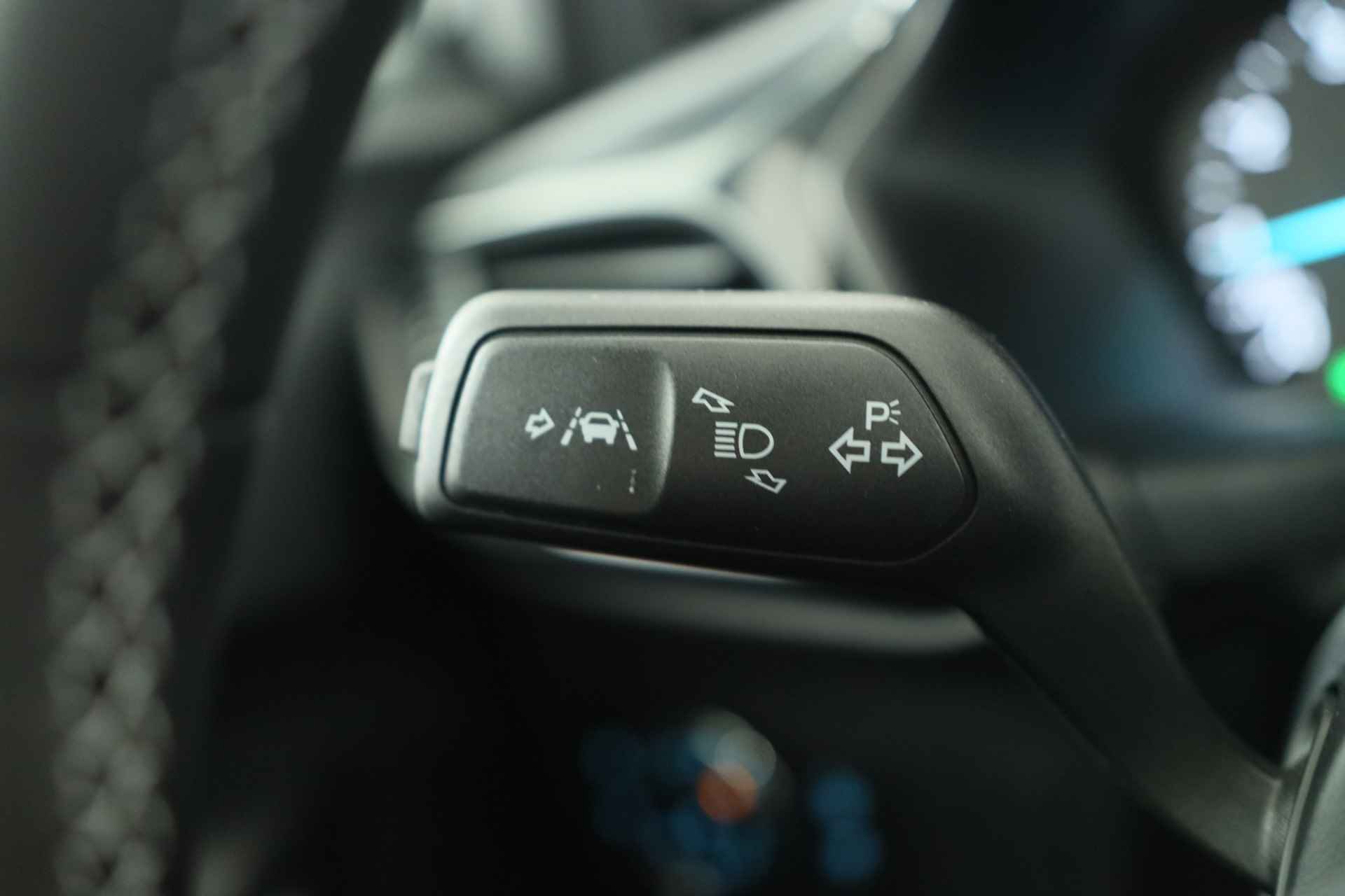 Ford Puma 1.0 EcoBoost Hybrid Titanium | Automaat | Comfort Pack | Winter Pack - 25/28