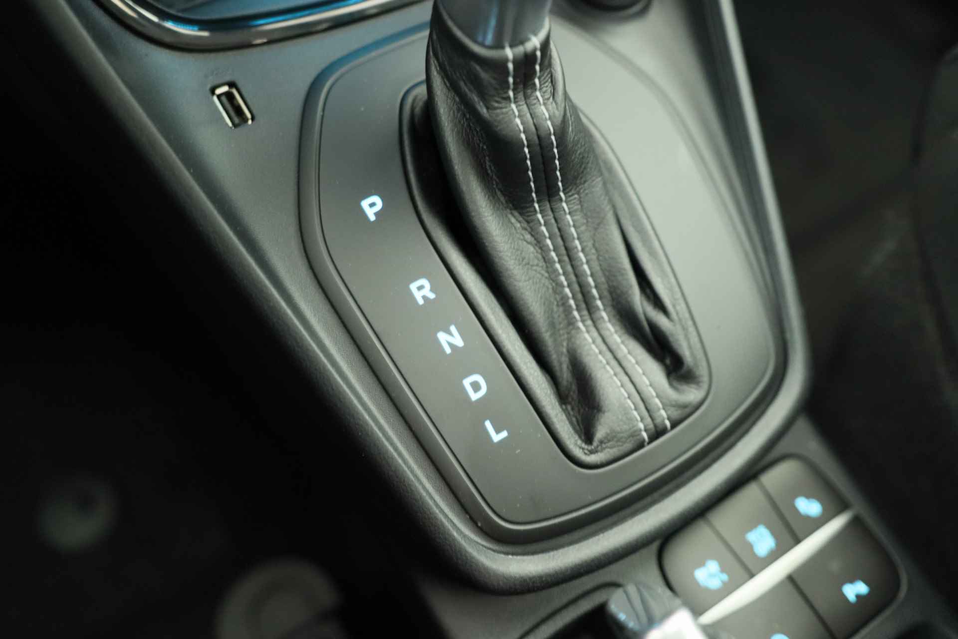 Ford Puma 1.0 EcoBoost Hybrid Titanium | Automaat | Comfort Pack | Winter Pack - 28/28