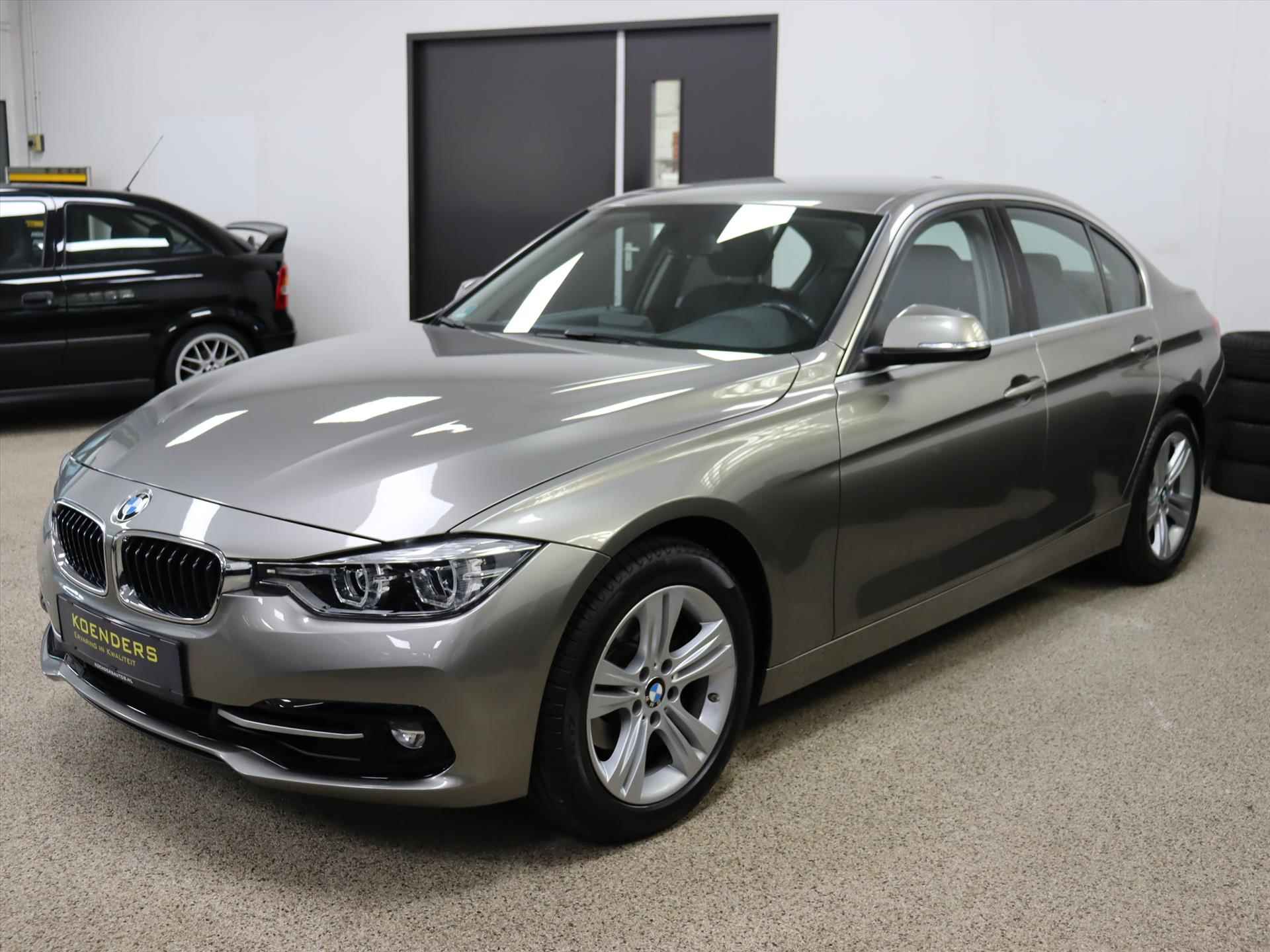 BMW 3-Serie (f30) 320i 184pk Aut Centennial Executive / LAGE KM Stand - 7/68