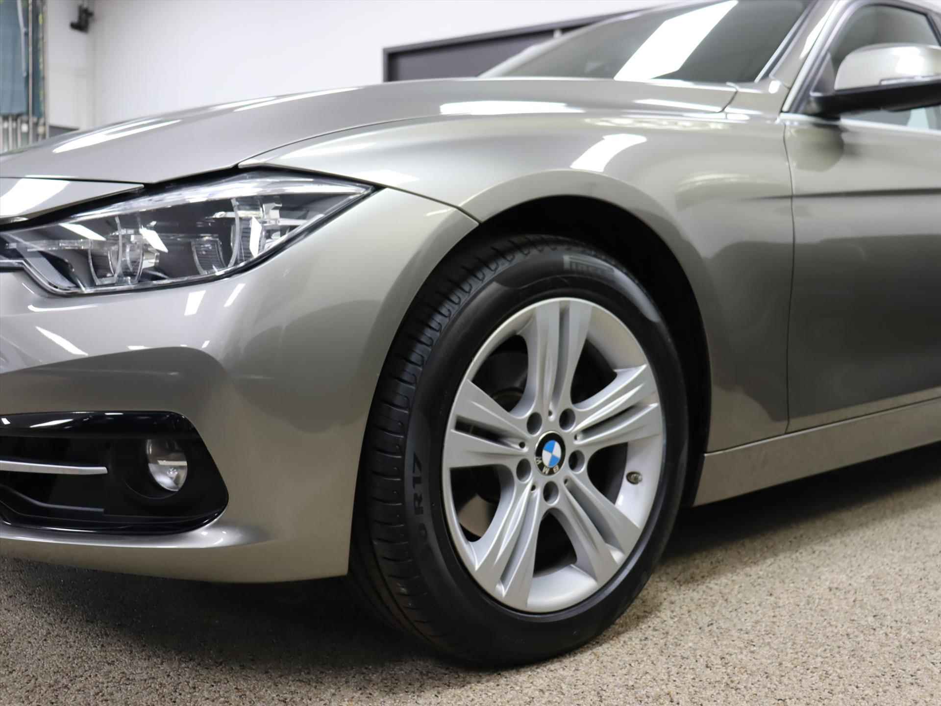 BMW 3-Serie (f30) 320i 184pk Aut Centennial Executive / LAGE KM Stand - 8/68