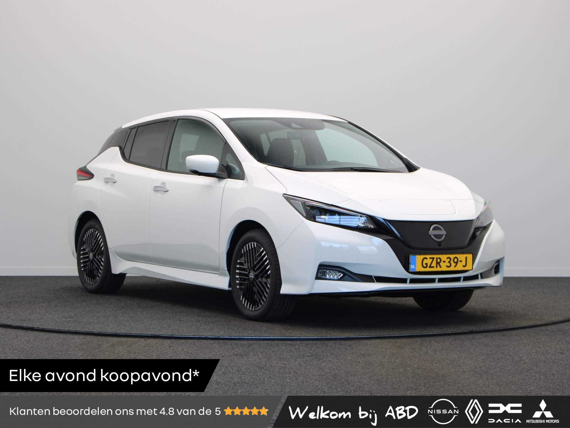 Nissan LEAF Tekna 39 kWh | Rijklaar Prijs!!| Pro Pilot met Adaptieve Cruise Control | Stoelverwarming Voor en Achter | Stuurwielverwarming | Navigatie |