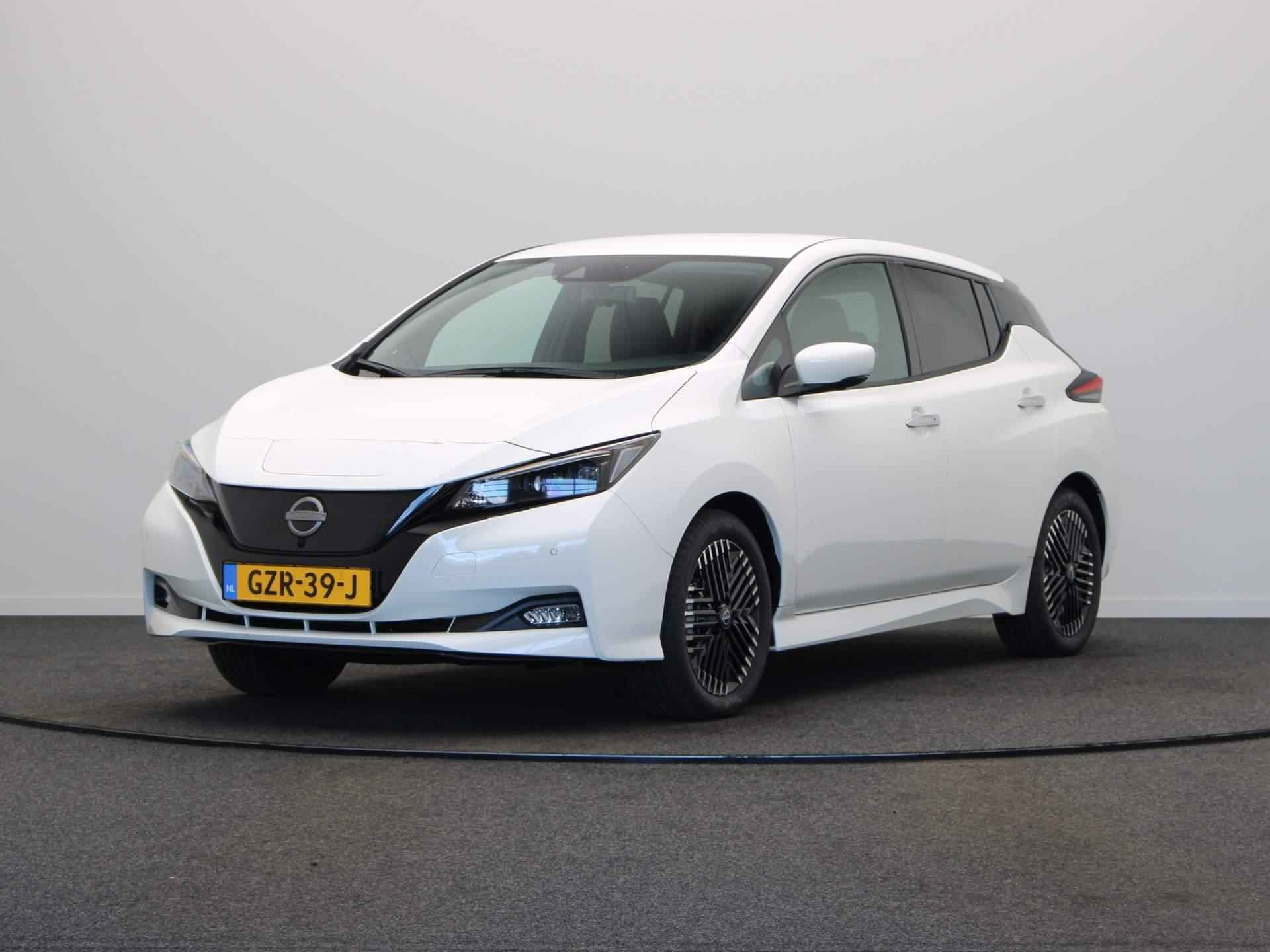 Nissan LEAF Tekna 39 kWh | Rijklaar Prijs!!| Pro Pilot met Adaptieve Cruise Control | Stoelverwarming Voor en Achter | Stuurwielverwarming | Navigatie | - 10/47