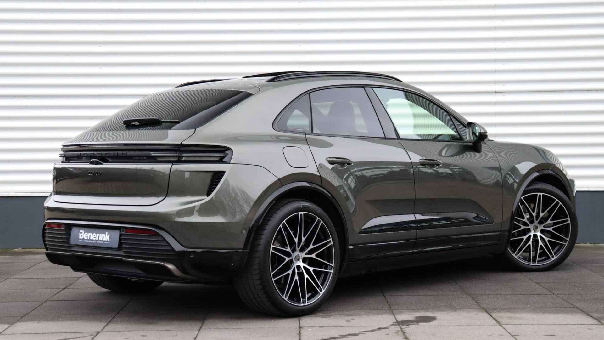 Porsche Macan Turbo | Head-up | InnoDrive | Achterasbesturing | Panoramadak | BOSE Sound | Matrix LED - 3/38