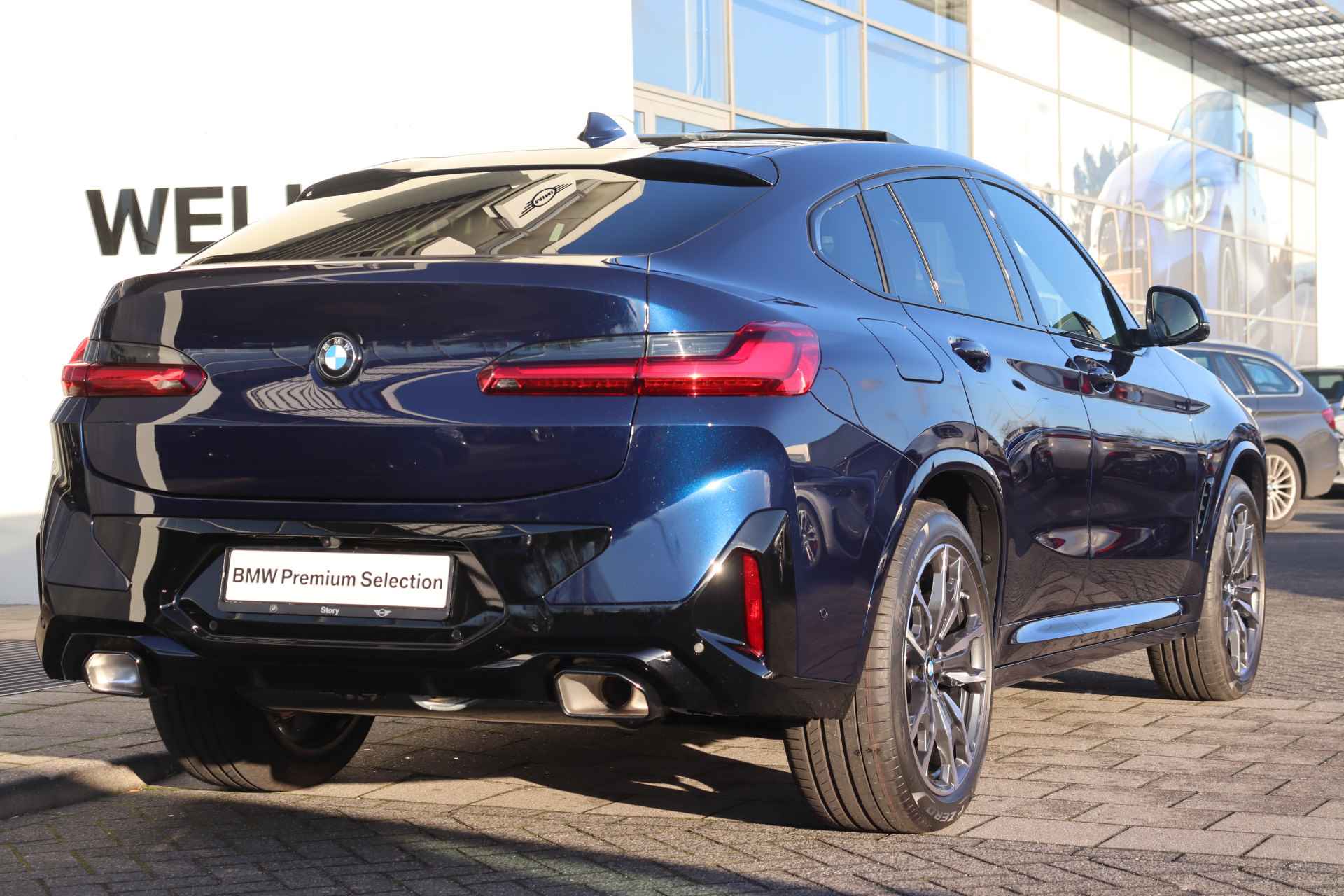 BMW X4 xDrive30i High Executive M Sport Automaat / Panoramadak / Trekhaak / Sportstoelen / Stoelverwarming / Laserlight / Head-Up / Harman Kardon / Live Cockpit Professional - 13/42