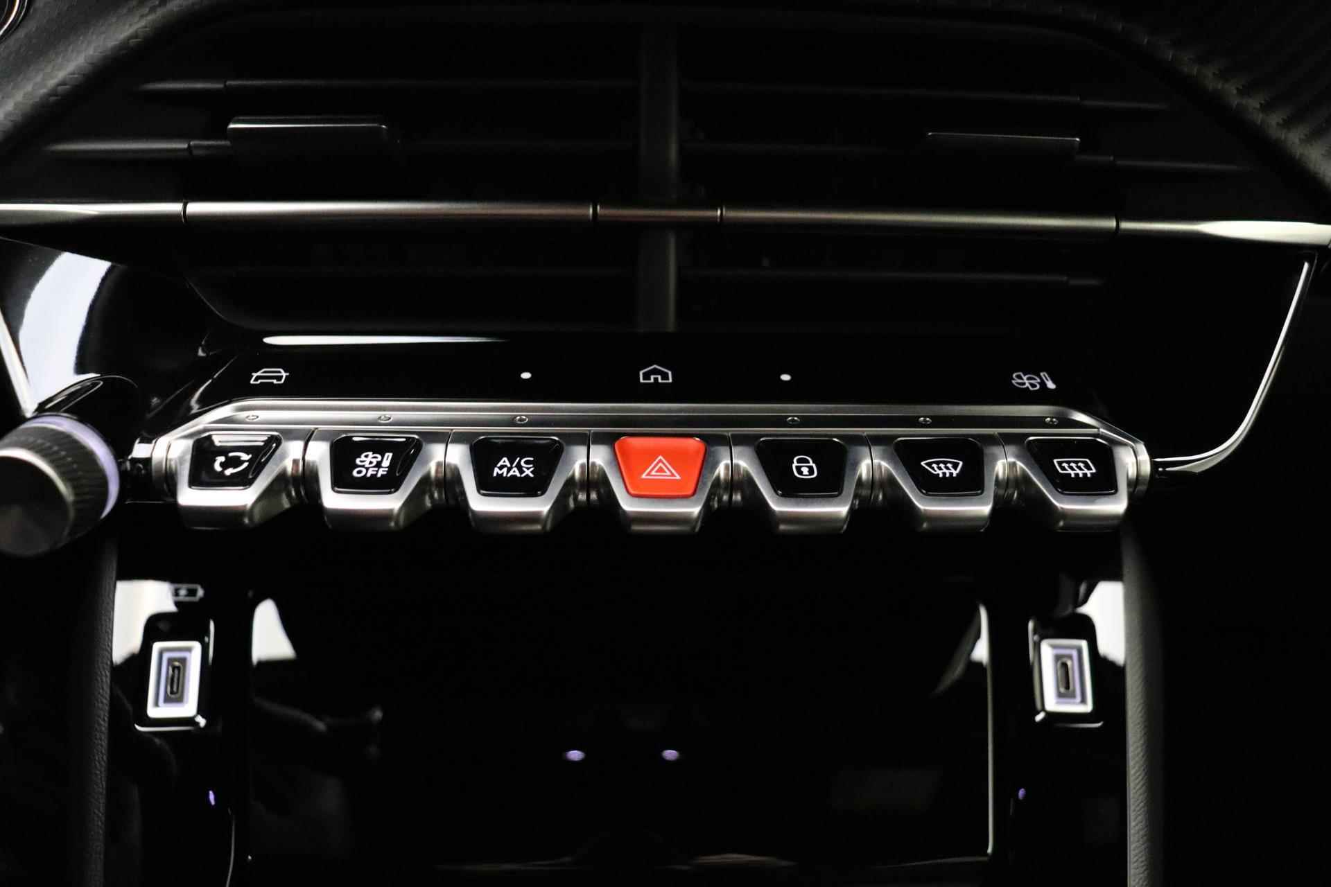 Peugeot e-2008 EV GT 54 kWh | Lichtmetalen Velgen | Voor/Achter Camera | Dodehoek Detectie | Cruise Control | 3D Cockpit | - 27/40