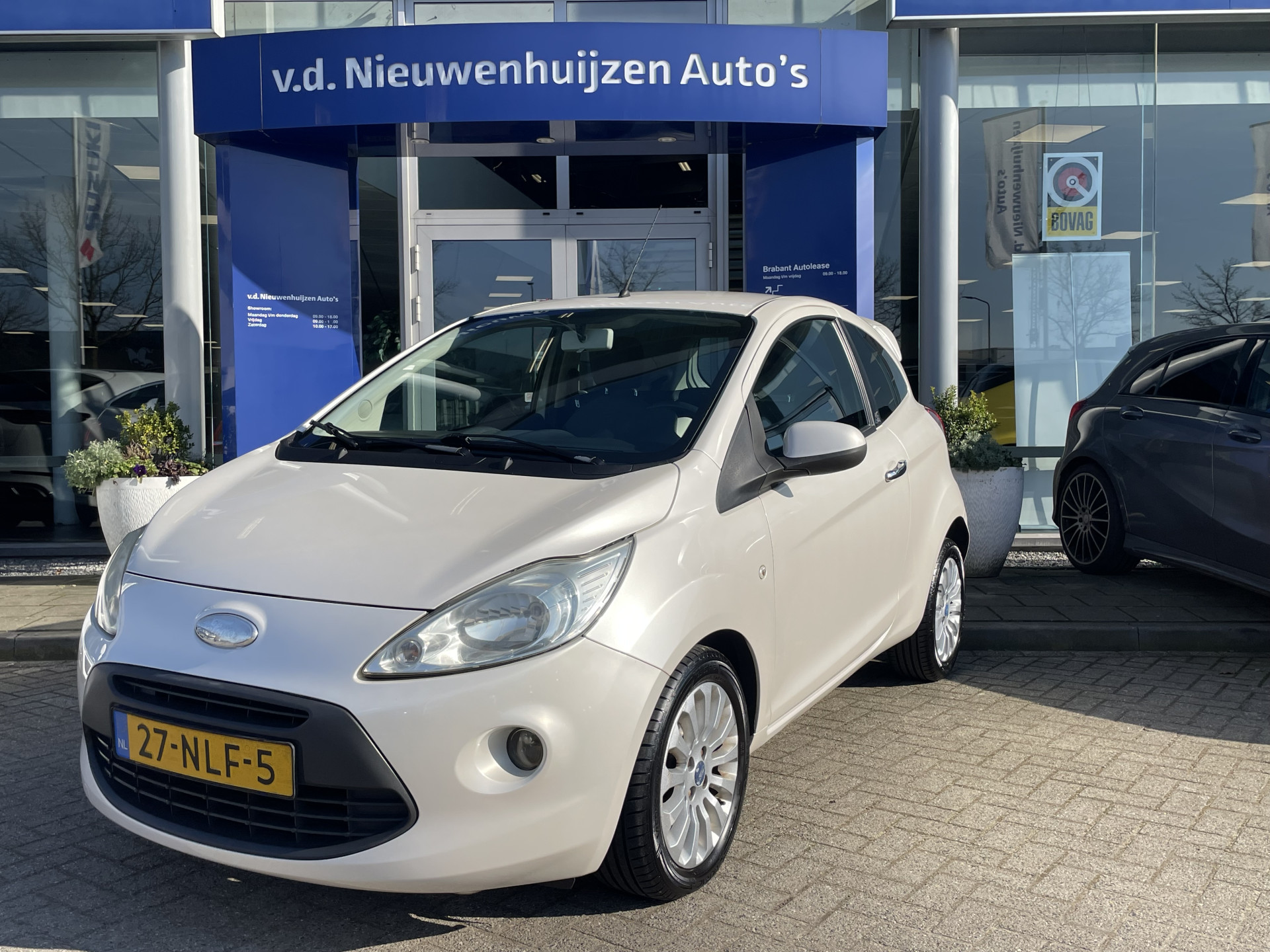 Ford Ka 1.2 Titanium X 70.000Km // Perfect onderhouden // 1e eigenaar info Roel 0492-588951