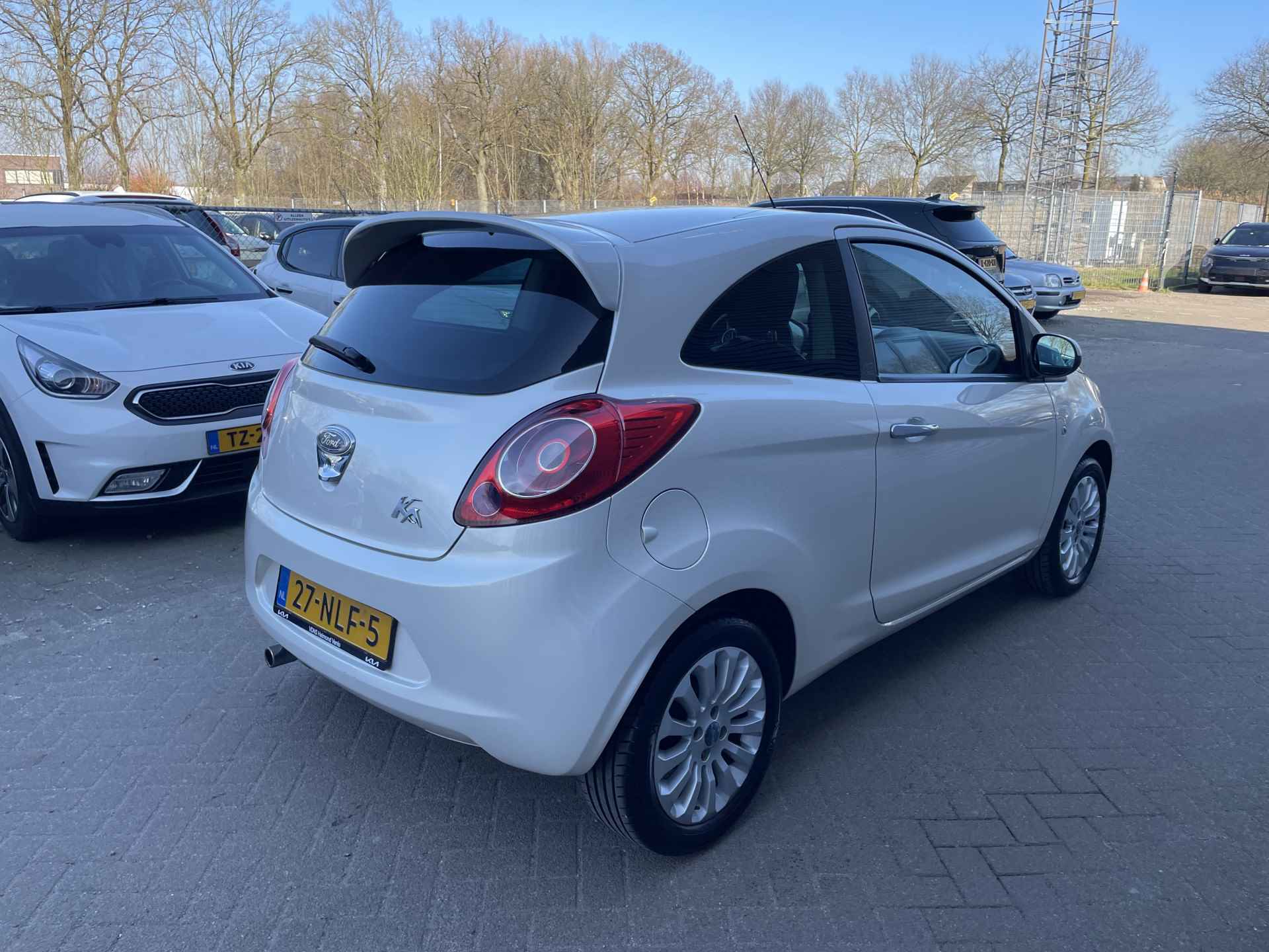 Ford Ka 1.2 Titanium X 70.000Km // Perfect onderhouden // 1e eigenaar info Roel 0492-588951 - 8/16