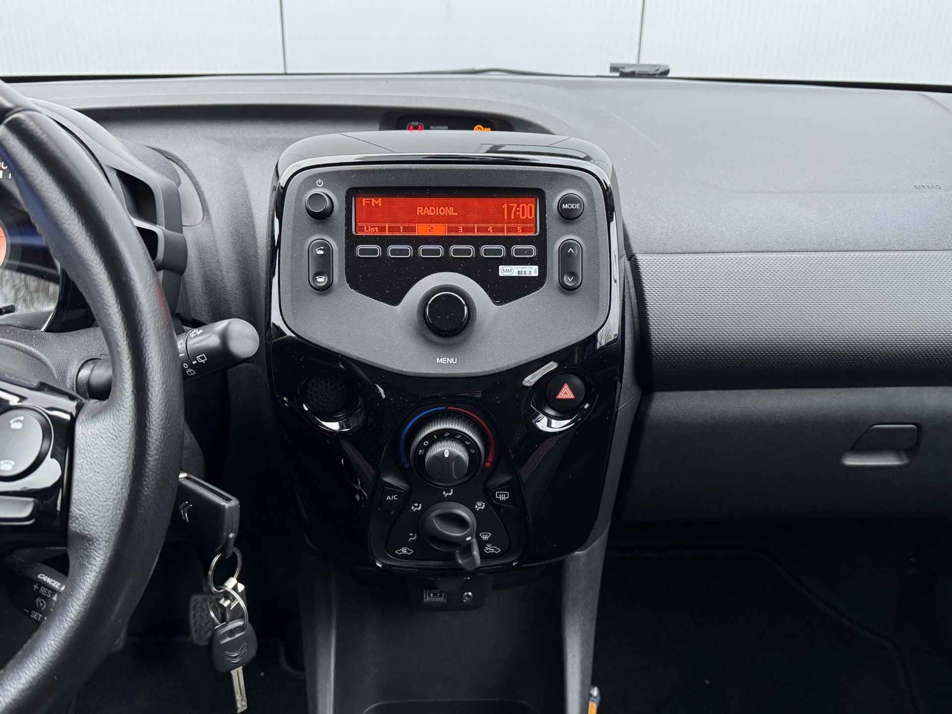 Citroen C1 1.0 VTi Feel Nieuwe all season banden / Airco / Elektrische Ramen / - 22/34