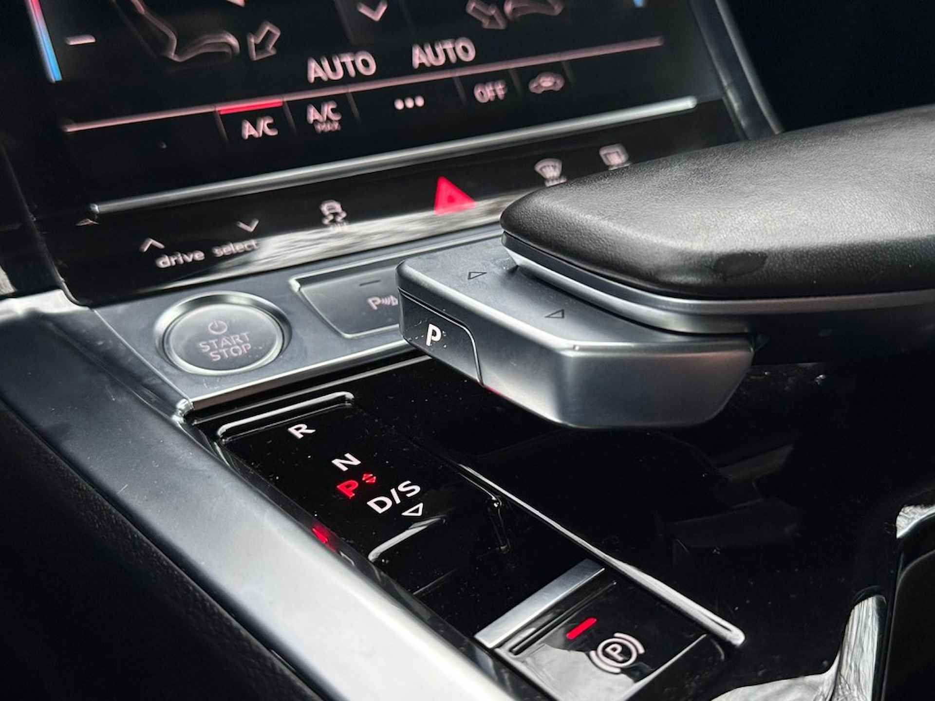 AUDI E-tron 50 quattro Launch edition 71 kWh - 15/26