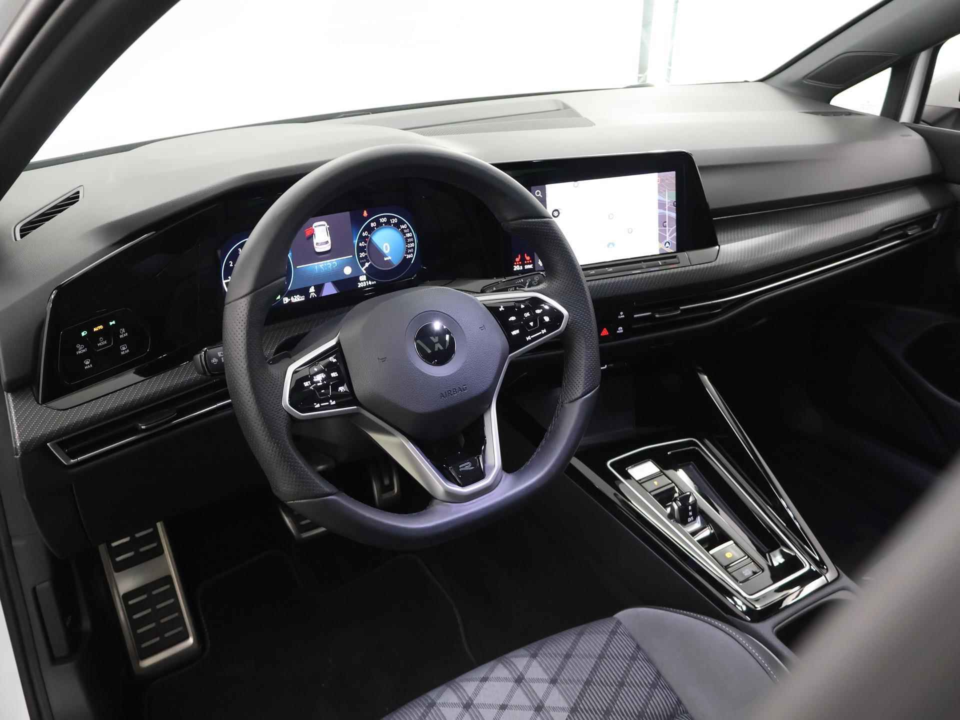 Volkswagen Golf 1.5 eTSI R-Line Business | Panoramadak | Navigatie | Climate Control | Parkeercamera | Stoelverwarming | DAB  | - 8/52