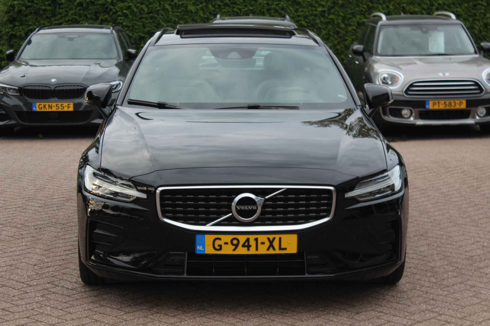 Volvo V60 2.0 T5 R-Design / Panoramadak / Camera / Head-up / 19'' / Standkachel / Harman Kardon / Leder / DAB / Stuurverwarming / Cruise Control - 7/30