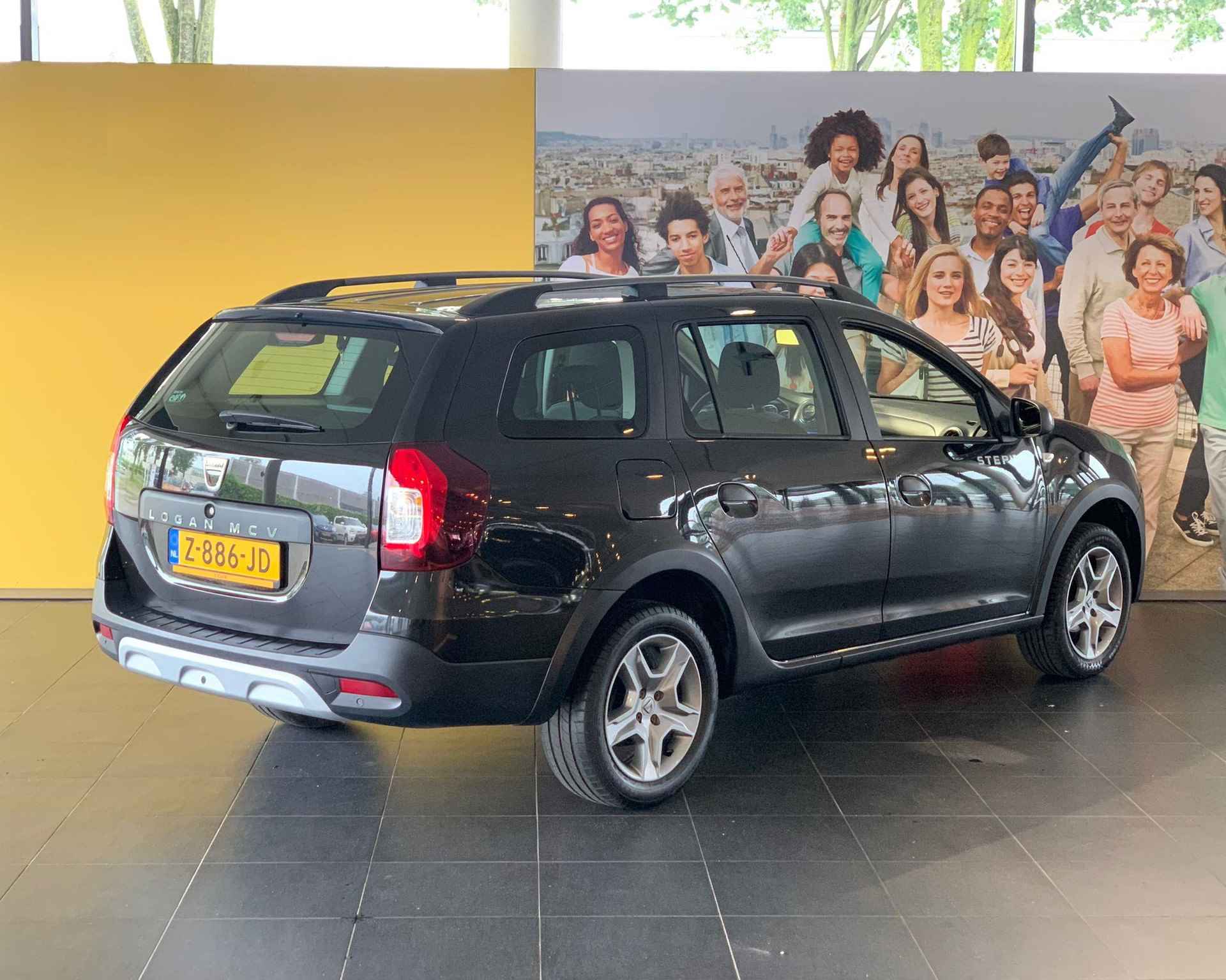 Dacia Logan MCV 0.9 TCe 90 Stepway NAVIGATIE | ACHTERUITRIJCAMERA | PARKEERSENSOREN ACHTER | AIRCONDITIONING | CRUISE CONTROL - 8/22