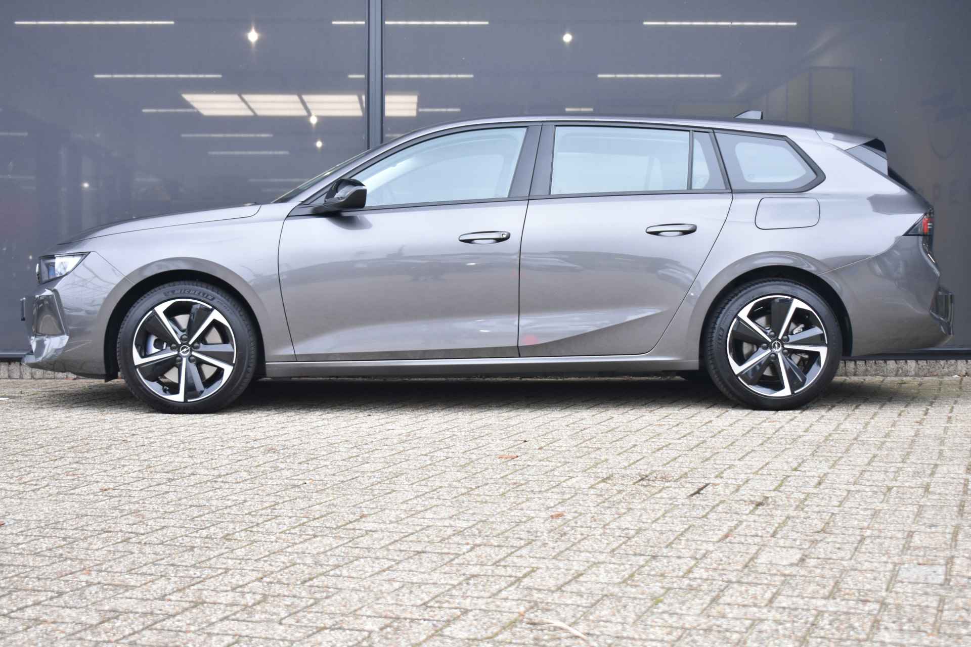 Opel Astra Sports Tourer 1.6 Turbo Plug In-Hybrid 180pk Automaat | Navigatie by App | Climate Control | 17"LMV | Full-LED | Parkeersensoren - 4/46