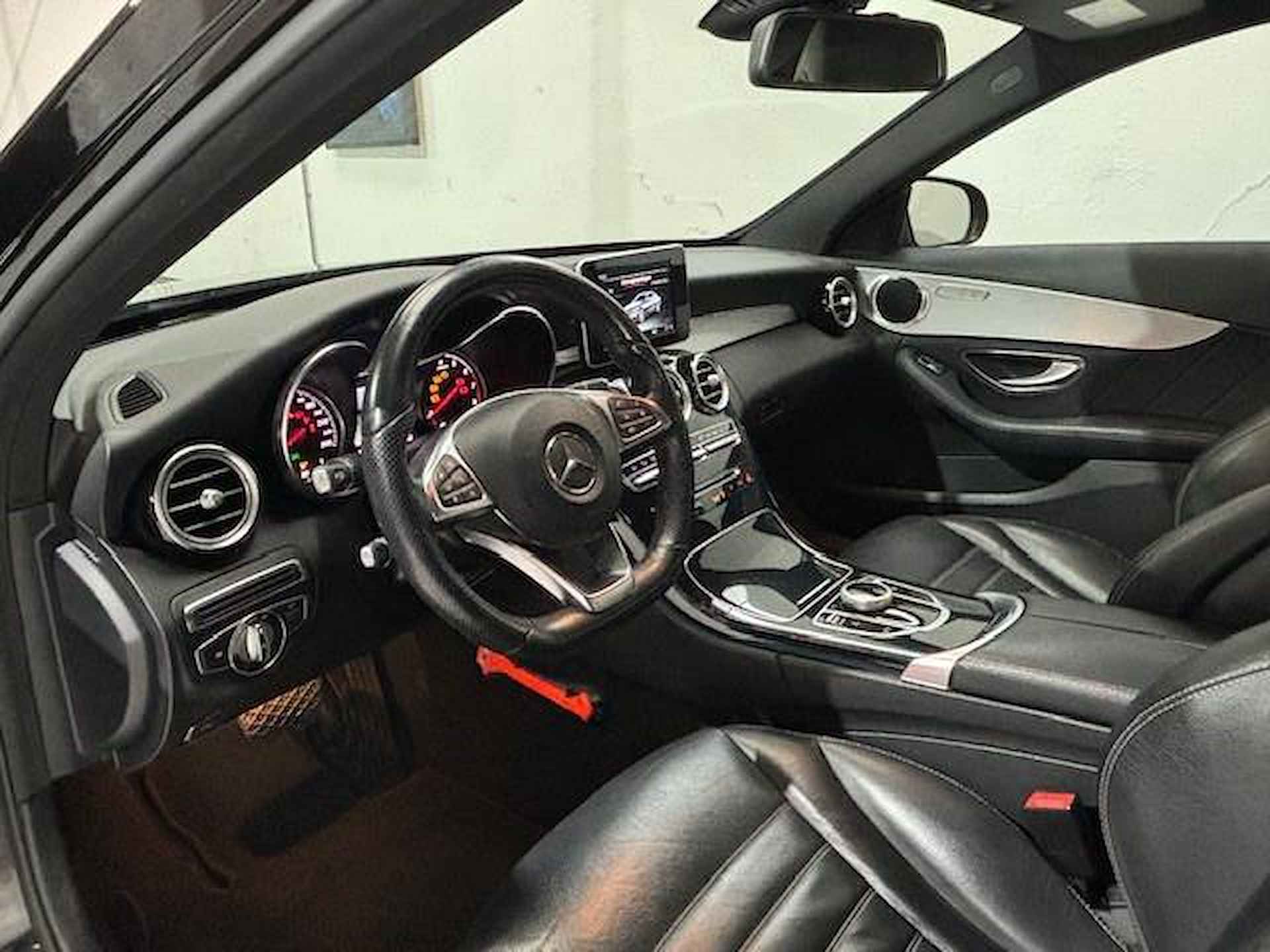 Mercedes-Benz C-klasse 180 Prestige | AMG | Stoelverwarming | Leder | Elektr. achterklep | NL Auto | - 6/23