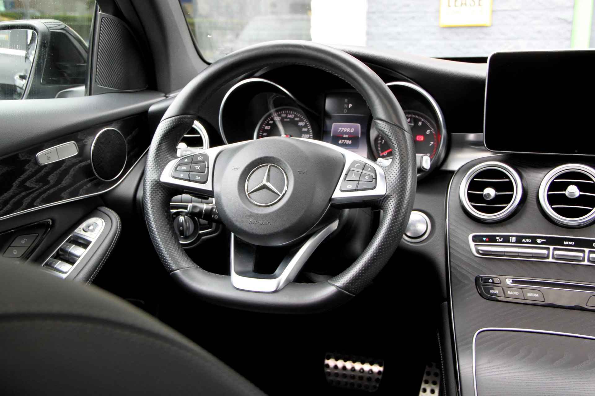 Mercedes-Benz GLC-klasse Coupé 250 4MATIC Premium Plus / AMG PAKKET / PANODAK / 20INCH - 16/34