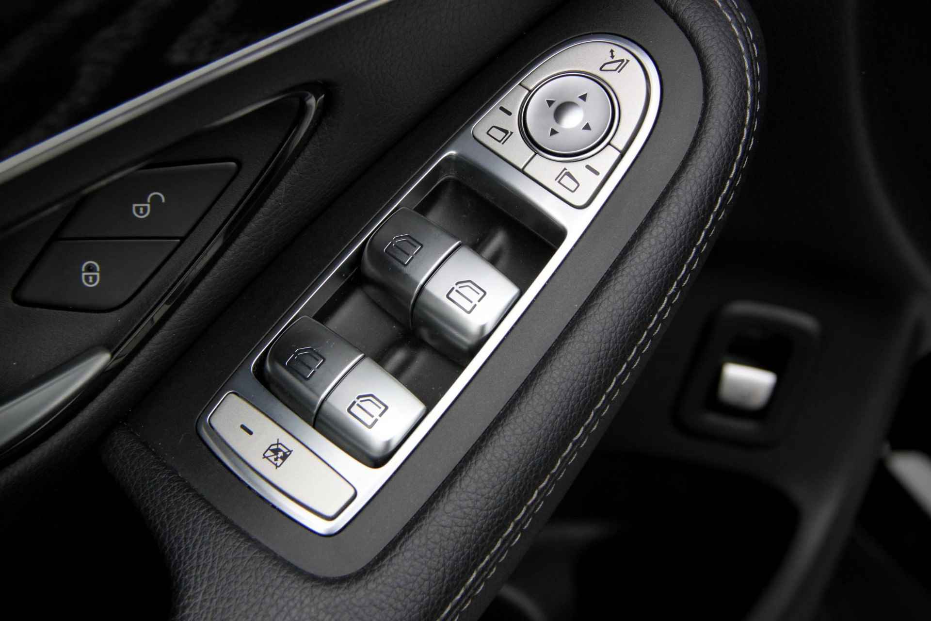 Mercedes-Benz GLC-klasse Coupé 250 4MATIC Premium Plus / AMG PAKKET / PANODAK / 20INCH - 23/34