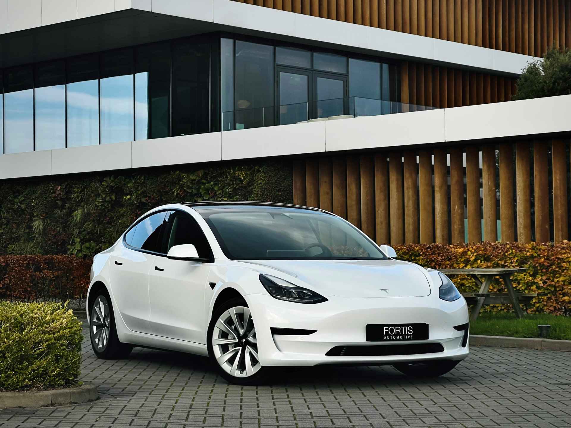 Tesla Model 3 Standard RWD Plus 60 kWh LEDER| NAVI | ZEER NETJES | PANO | CAMERA | - 3/32