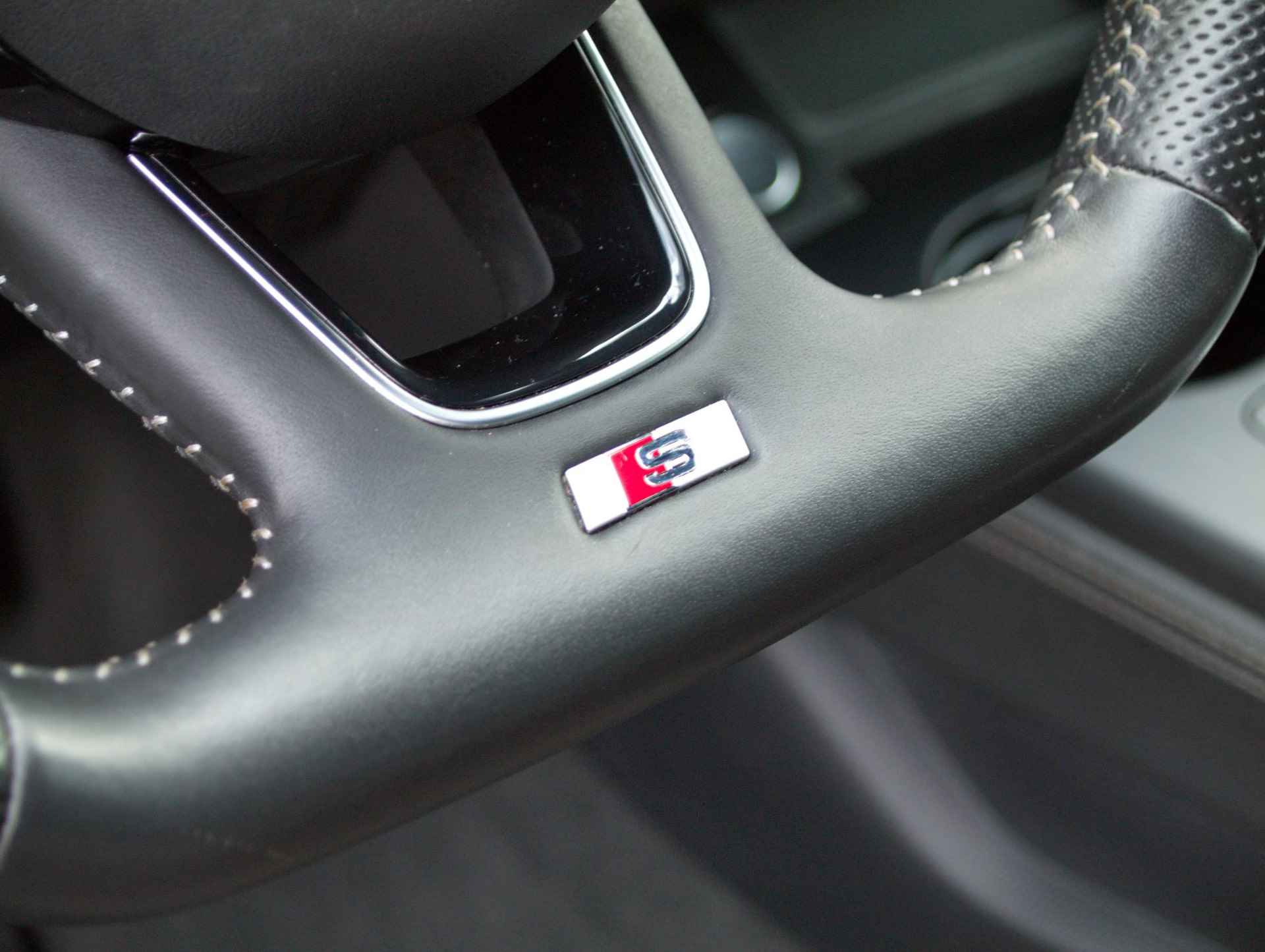 Audi A5 Sportback 35 TFSI Sport S-line black edition | 38.000km | Virtual cockpit | Full-map Navigatie - 19/39