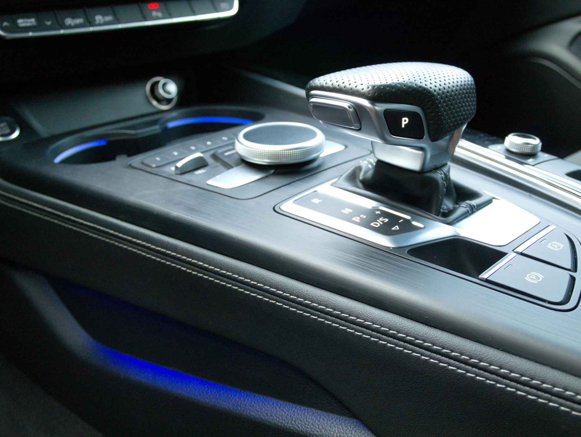 Audi A5 Sportback 35 TFSI Sport S-line black edition | 38.000km | Virtual cockpit | Full-map Navigatie - 26/39
