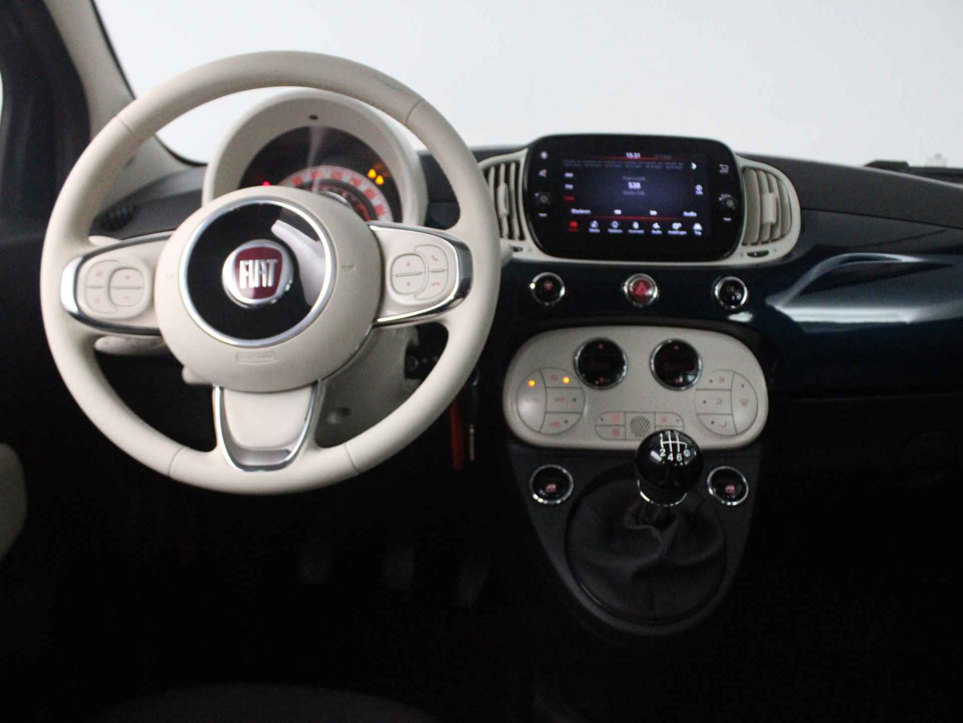 Fiat 500 1.0 Hybrid 70 Dolcevita | Clima | Panodak | Bluetooth | LM velgen 15" | Apple Carplay/Android Auto | 19.603 KM! - 25/38