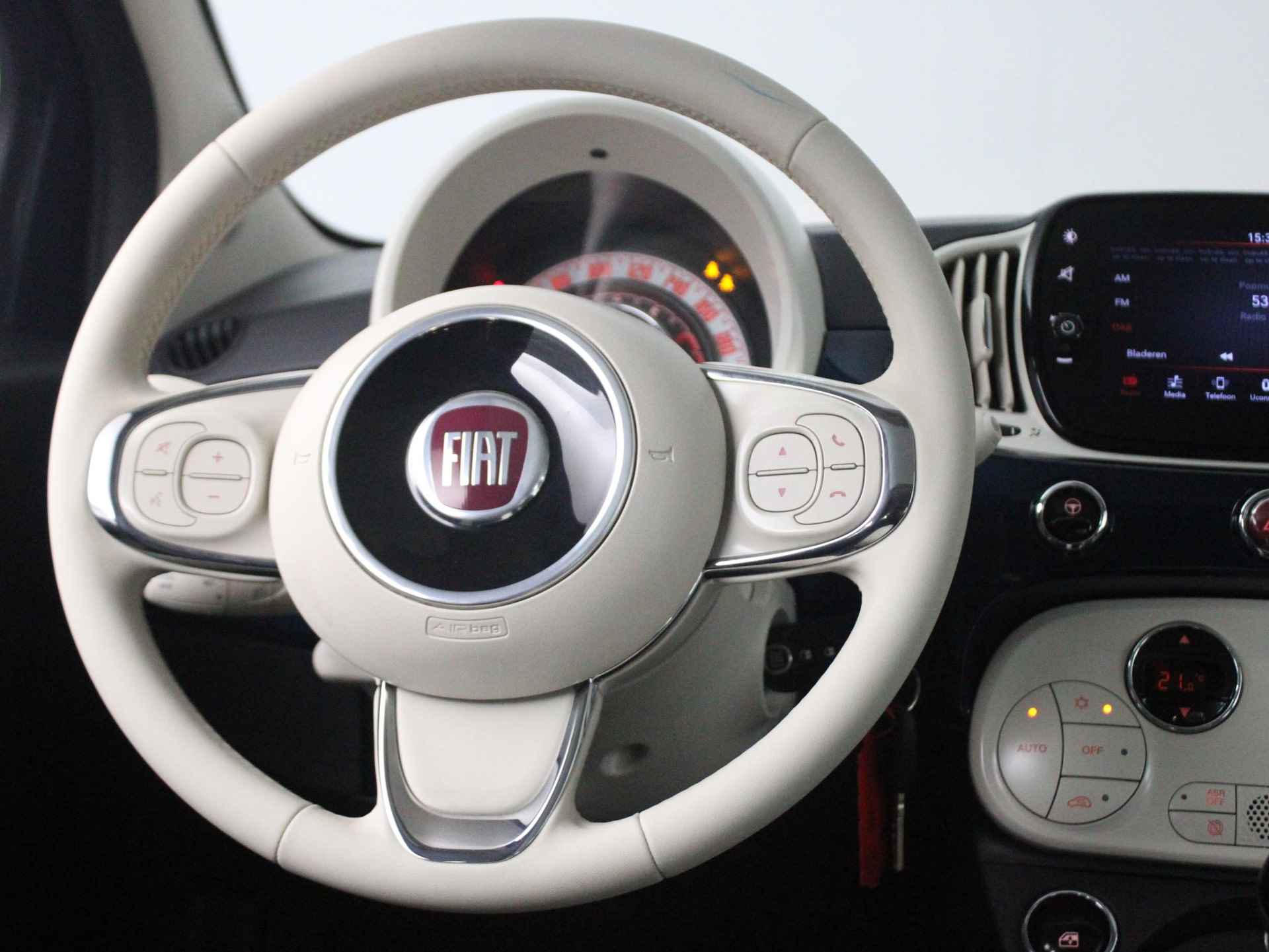 Fiat 500 1.0 Hybrid 70 Dolcevita | Clima | Panodak | Bluetooth | LM velgen 15" | Apple Carplay/Android Auto | 19.603 KM! - 27/38