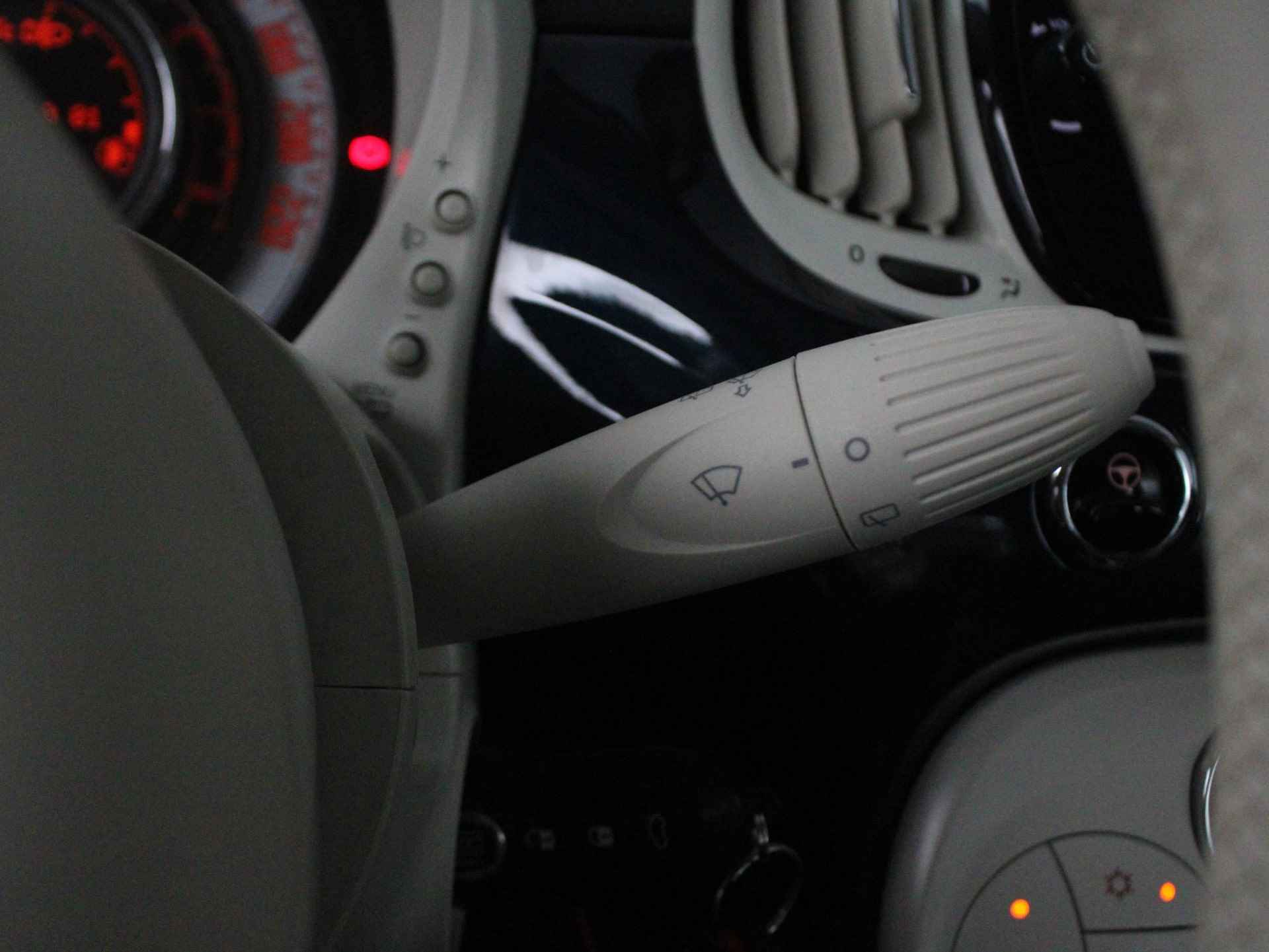 Fiat 500 1.0 Hybrid 70 Dolcevita | Clima | Panodak | Bluetooth | LM velgen 15" | Apple Carplay/Android Auto | 19.603 KM! - 31/38