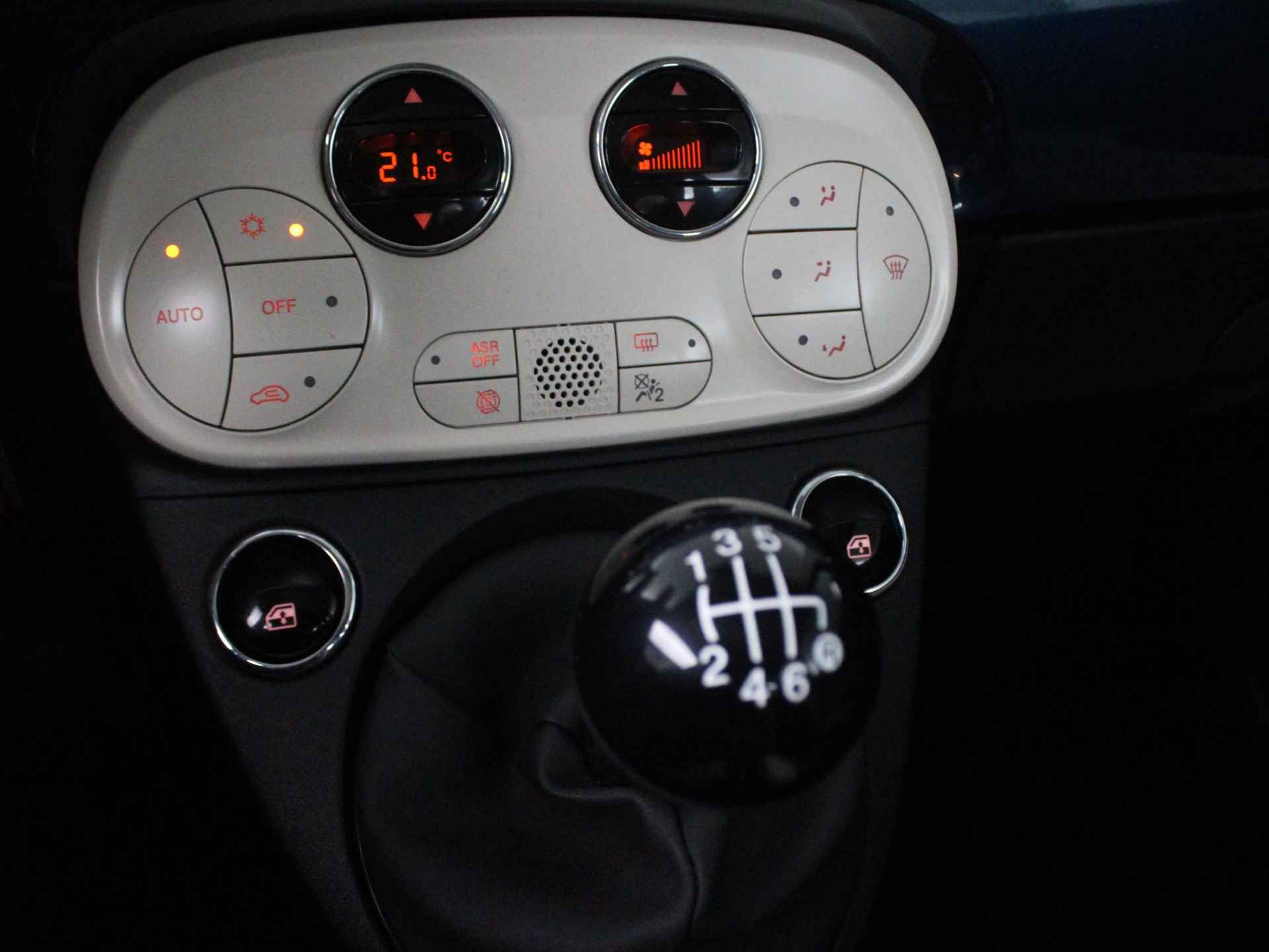 Fiat 500 1.0 Hybrid 70 Dolcevita | Clima | Panodak | Bluetooth | LM velgen 15" | Apple Carplay/Android Auto | 19.603 KM! - 35/38