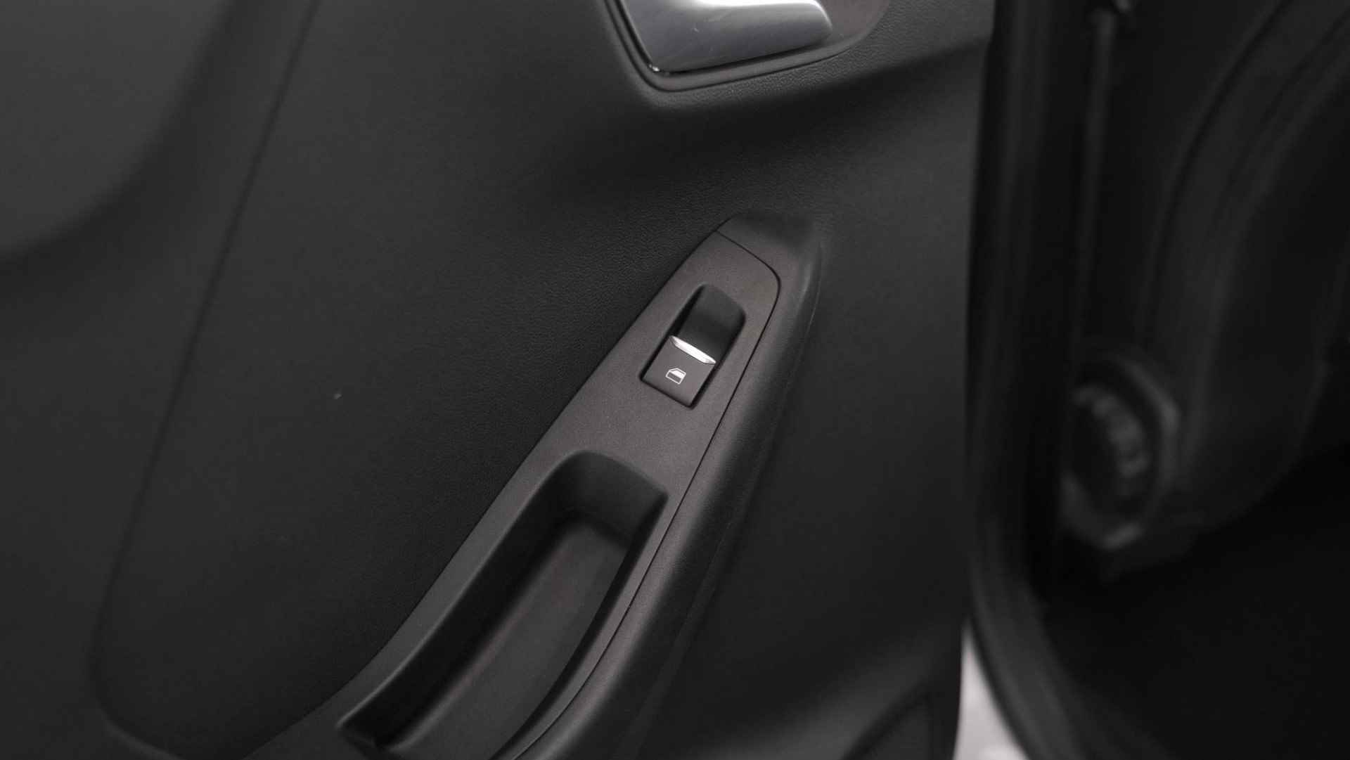Ford Puma 1.0 EcoBoost Hybrid Titanium X | Trekhaak | Camera | Navigatie | Winterpakket | Parkeersensoren | Apple Carplay - 46/72