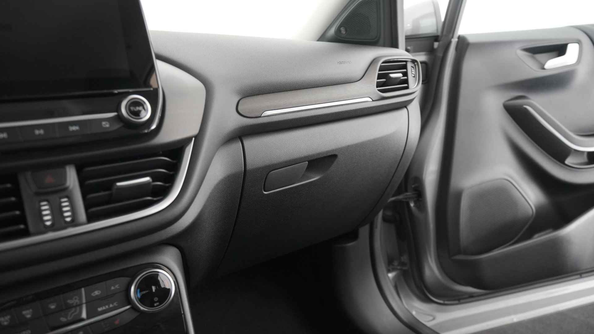 Ford Puma 1.0 EcoBoost Hybrid Titanium X | Trekhaak | Camera | Navigatie | Winterpakket | Parkeersensoren | Apple Carplay - 53/72